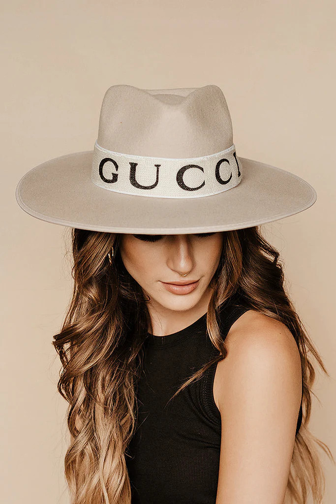 Item #1 | Glitzy Bella