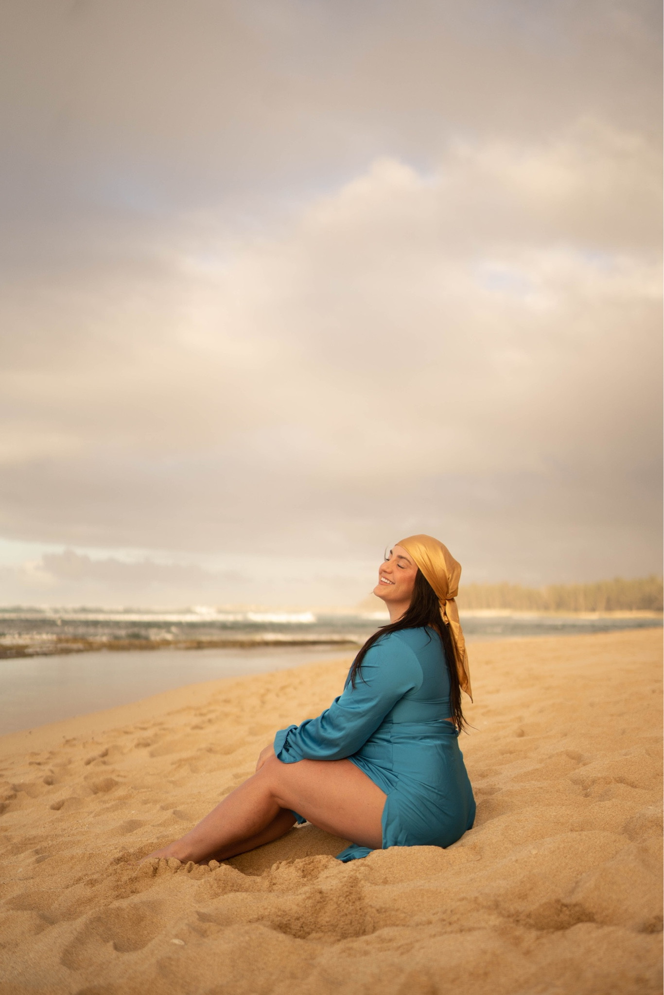 Travel, wedding guest dress, vacation outfit