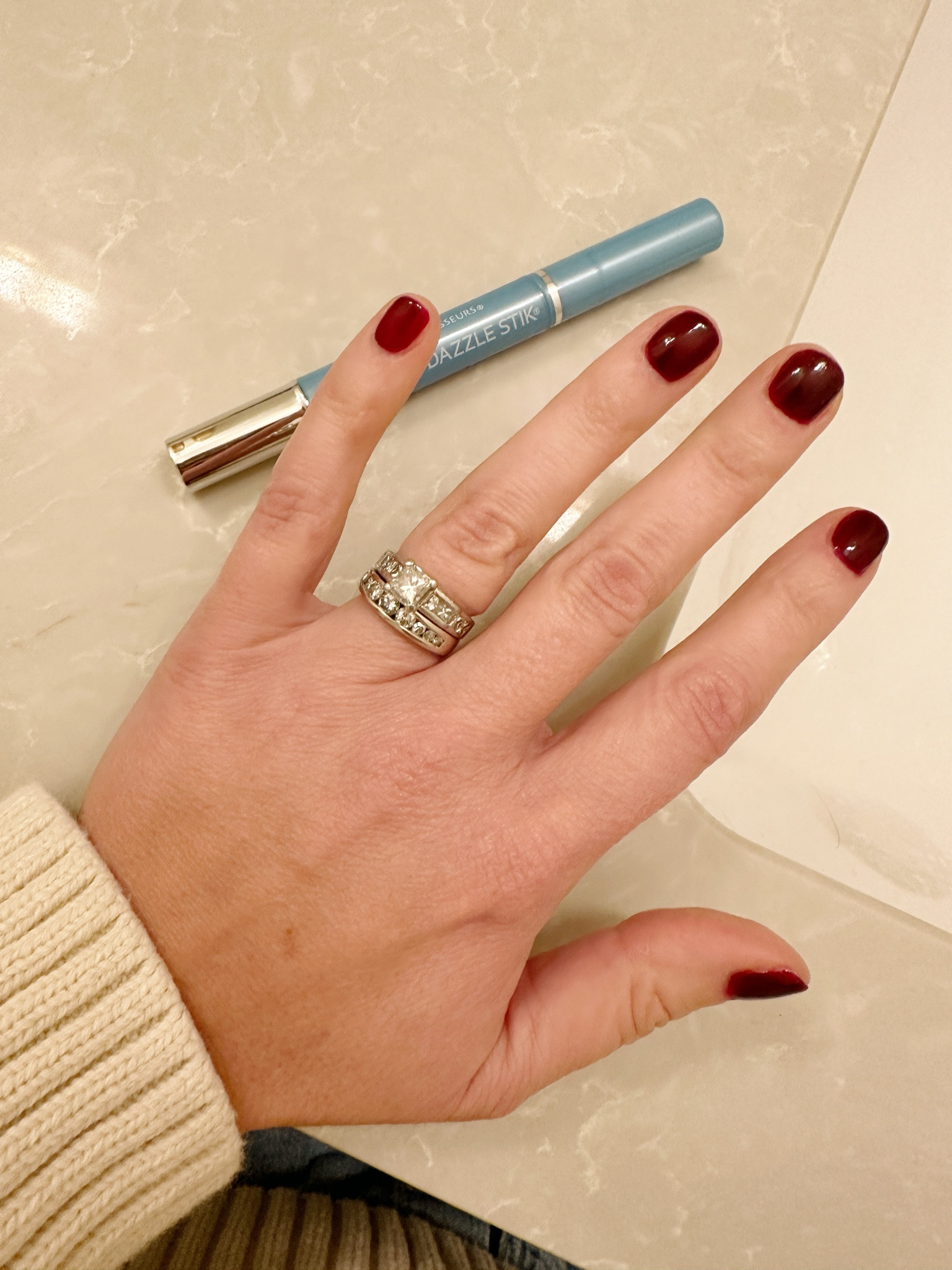 Diamond ring cleaner