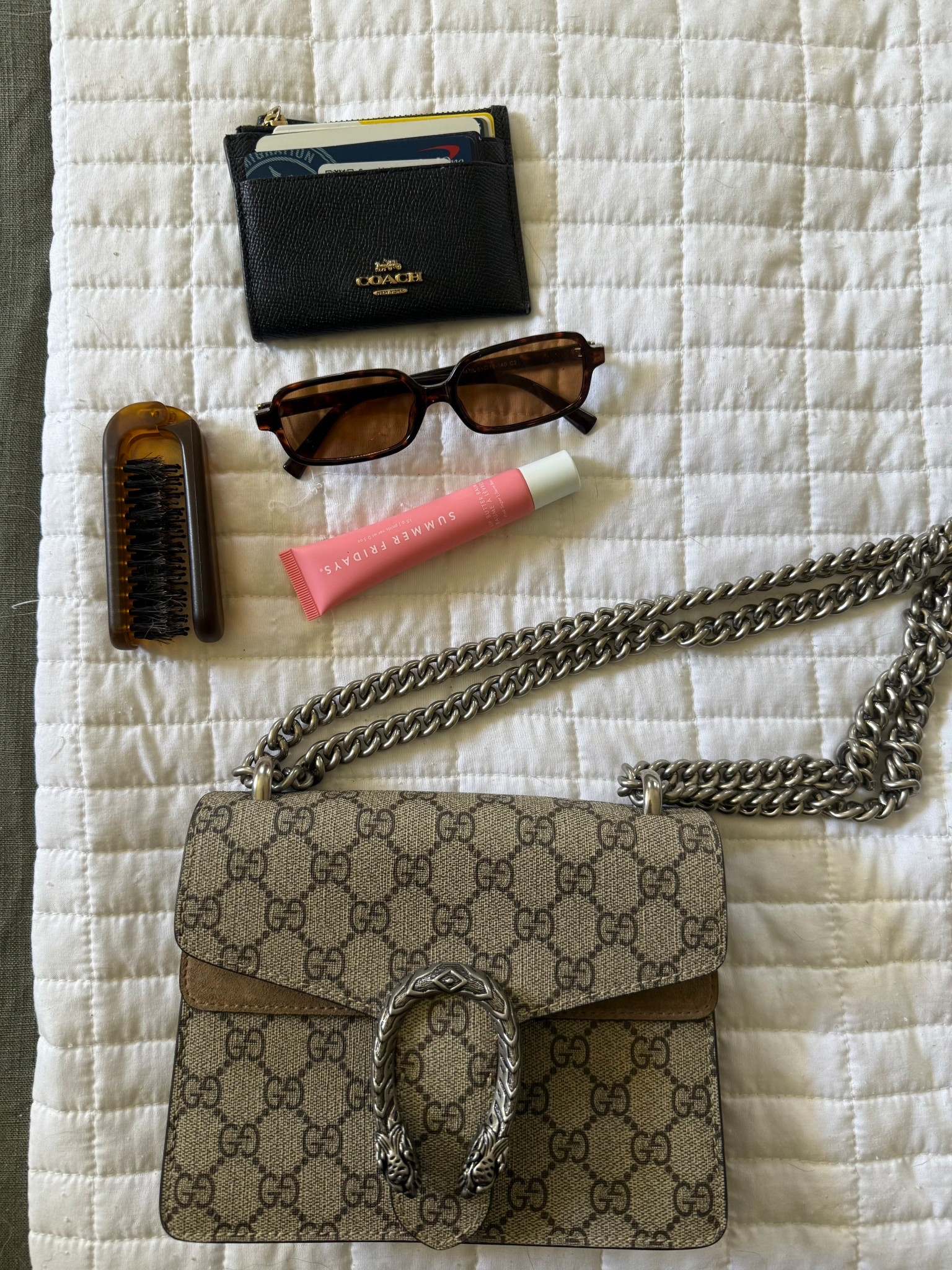 Small bag essentials 

Gucci, Amazon, summer Fridays, purse 

#LTKFindsUnder50 #LTKFindsUnder100 #LTKItBag