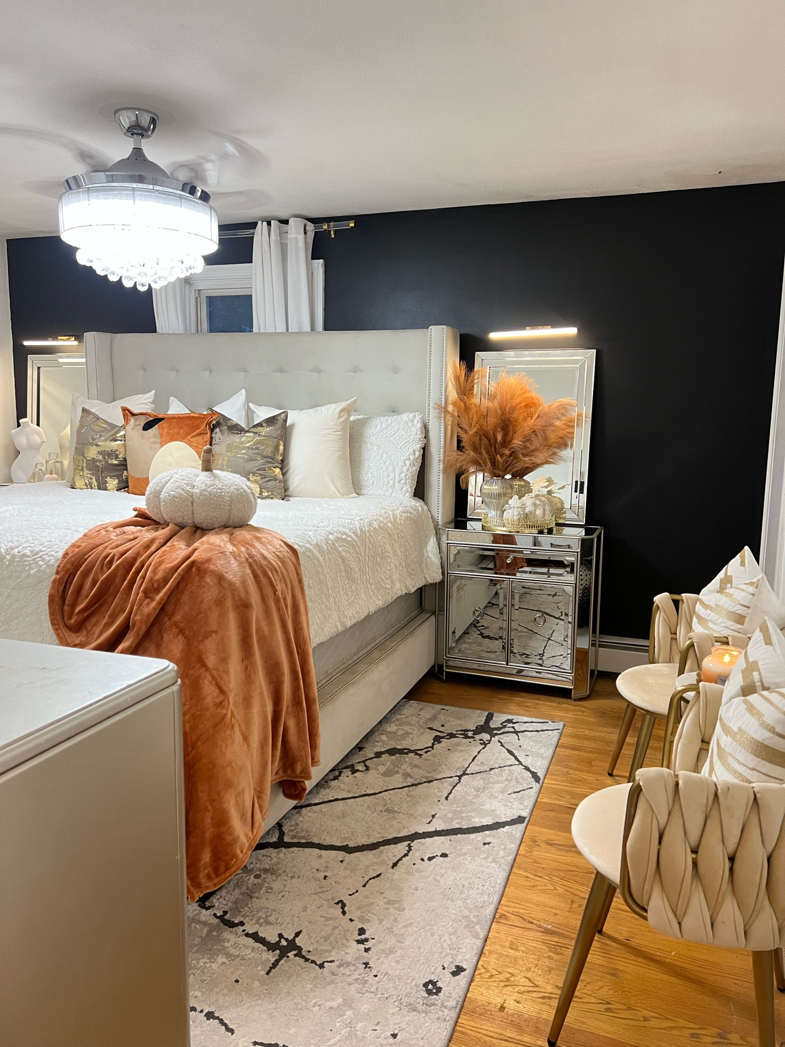 Fall bedroom fall decor Walmart finds Walmart décor lux bedding 

King size bedding 


#LTKhome #LTKSeasonal #LTKstyletip