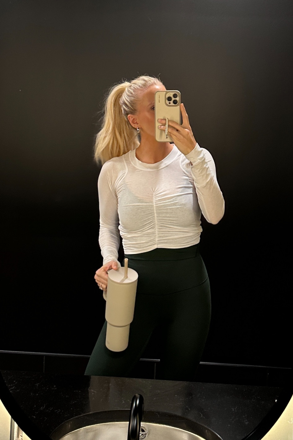 Size 6 in tank, 4 in leggings small in top