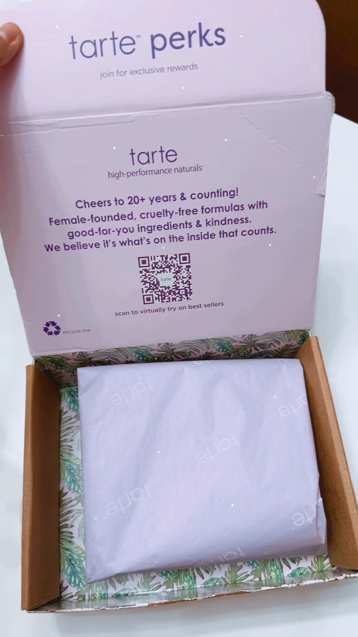 So excited to try these “famous” @tarte products (currently 30% OFF) 👍🏻I will be sharing a make up video soon to show you how they look on!


#LTKunder50 #LTKsalealert #LTKbeauty