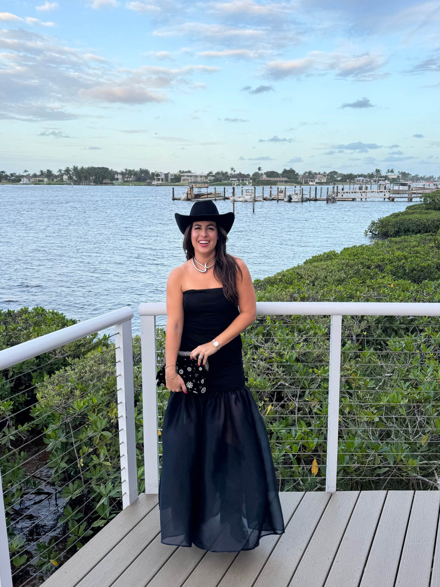 Such a fun night! Loved this dress - wearing a size Medium #gala #yellowstone 