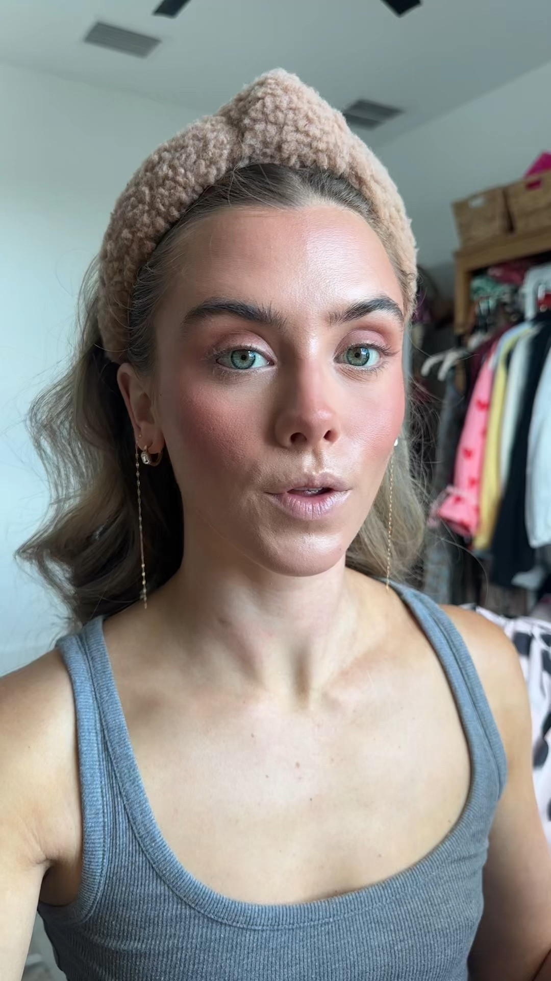 This super-gliding highlighter has a blurring effect that instantly smooths skin. Its weightless, transfer-resistant formula features multidimensional pearls and reflective pigments that deliver pure radiance in a non-glittery glow. Clinically + dermatologist tested. Safe for eyes, face + body. @Sephora @Kohl's 

#LTKgrwm #LTKselfcare #LTKBeauty