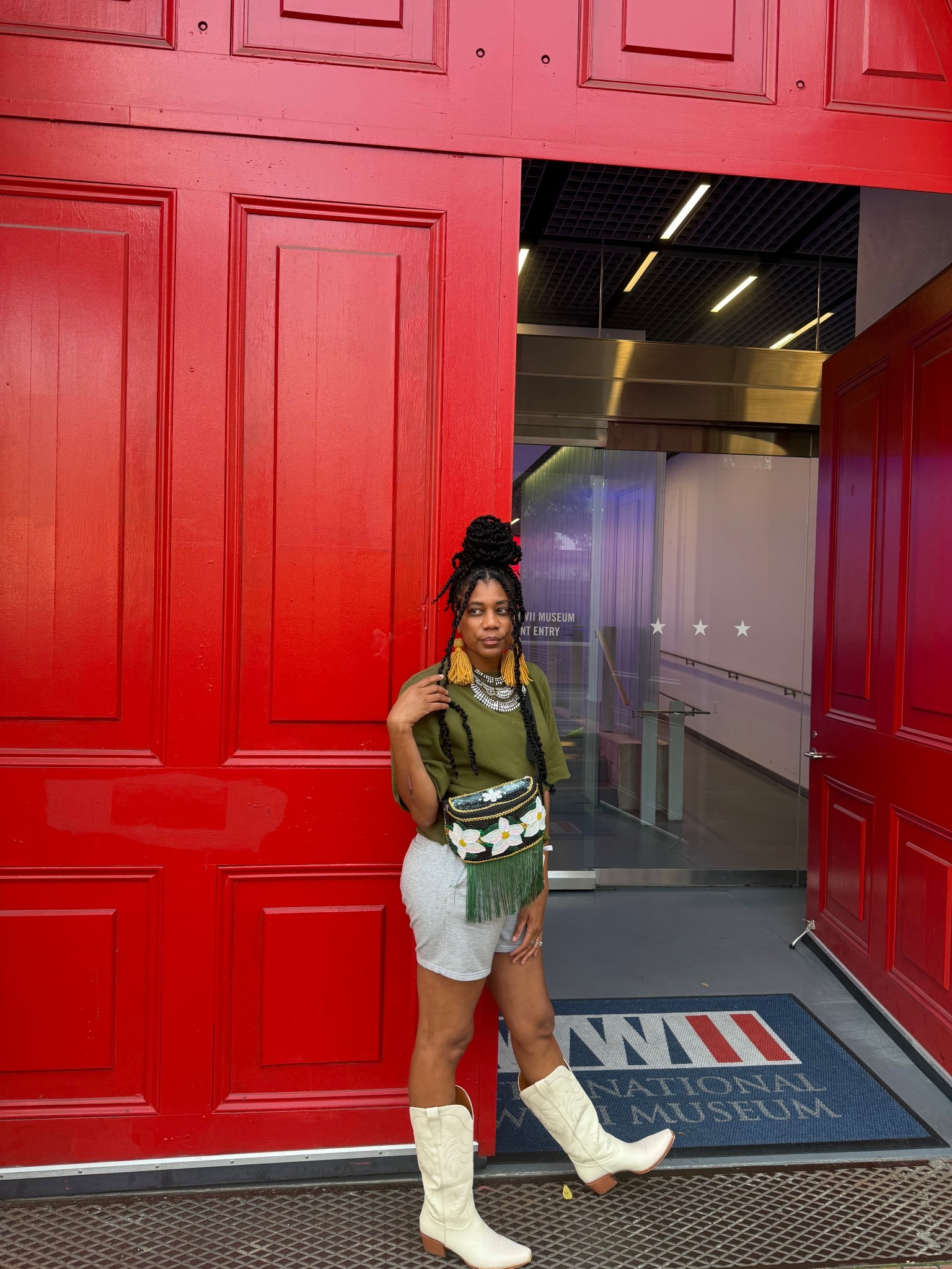 Fleece shorts +
Green cropped sweatshirt +
Mustard fringe earrings
Statement necklace 

#LTKFestival #LTKOver40 #LTKootd