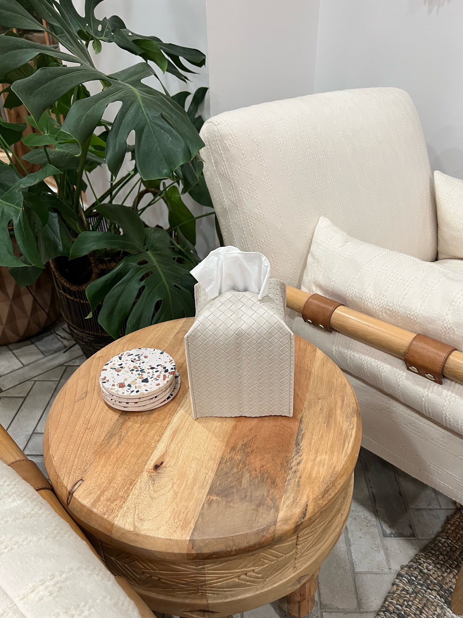 Stocking stuffer idea: tissue box cover 

amazon finds
amazon must haves
amazon stocking stuffer 

#LTKHoliday #LTKSeasonal #LTKGiftGuide

#LTKHoliday #LTKGiftGuide #LTKSeasonal