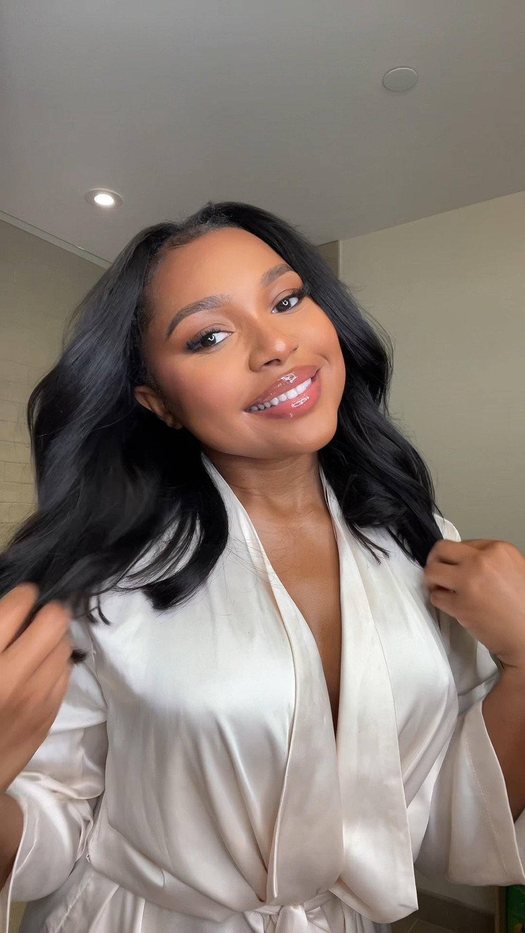 Everyday Glam feat. a popped blood vessel in my eye 🙃

On the days I want to look a little more glam for work, I opt for this makeup routine. These are my tried and true fave makeup products 

Primer - @milk hydrogrip
Foundation - @narsissist soft matte 
Concealer - @toofaced born this way
Bronzer- @glossier solar paint gray + @fentybeauty 
Blush - @rarebeauty + @juviasplace volume 4 
Setting Powder - @hudabeauty banana 
Lip liner - @morphe2 bar
Gloss - @diorbeauty lip glow oil 

#makeuptutorial #everydaymakeup #softglam

#LTKU #LTKfindsunder50 #LTKbeauty