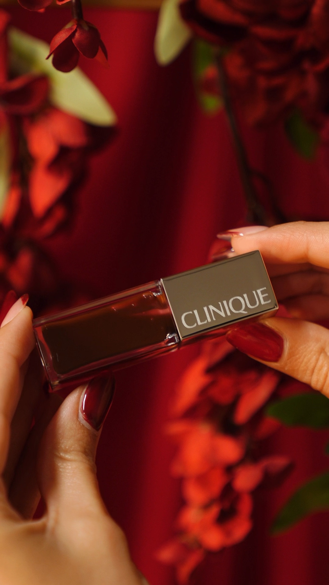 The perfect sheer tint for lips & cheeks! 💖✨ Clinique’s Black Honey Lip + Cheek Oil gives that effortless, dewy glow. Hydrating, lightweight, and so easy to apply! #LTKBeauty #CliniqueBlackHoney #GlowySkin #MakeUp #SkinCare 

#LTKFindsUnder50 #LTKMostLoved #LTKBeauty