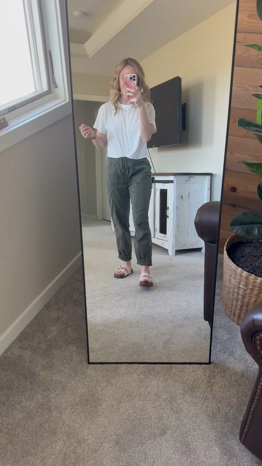 Walmart pink sandals 
Spring shoes 