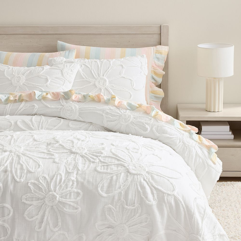 Daisy Garden Quilt | Pottery Barn Teen