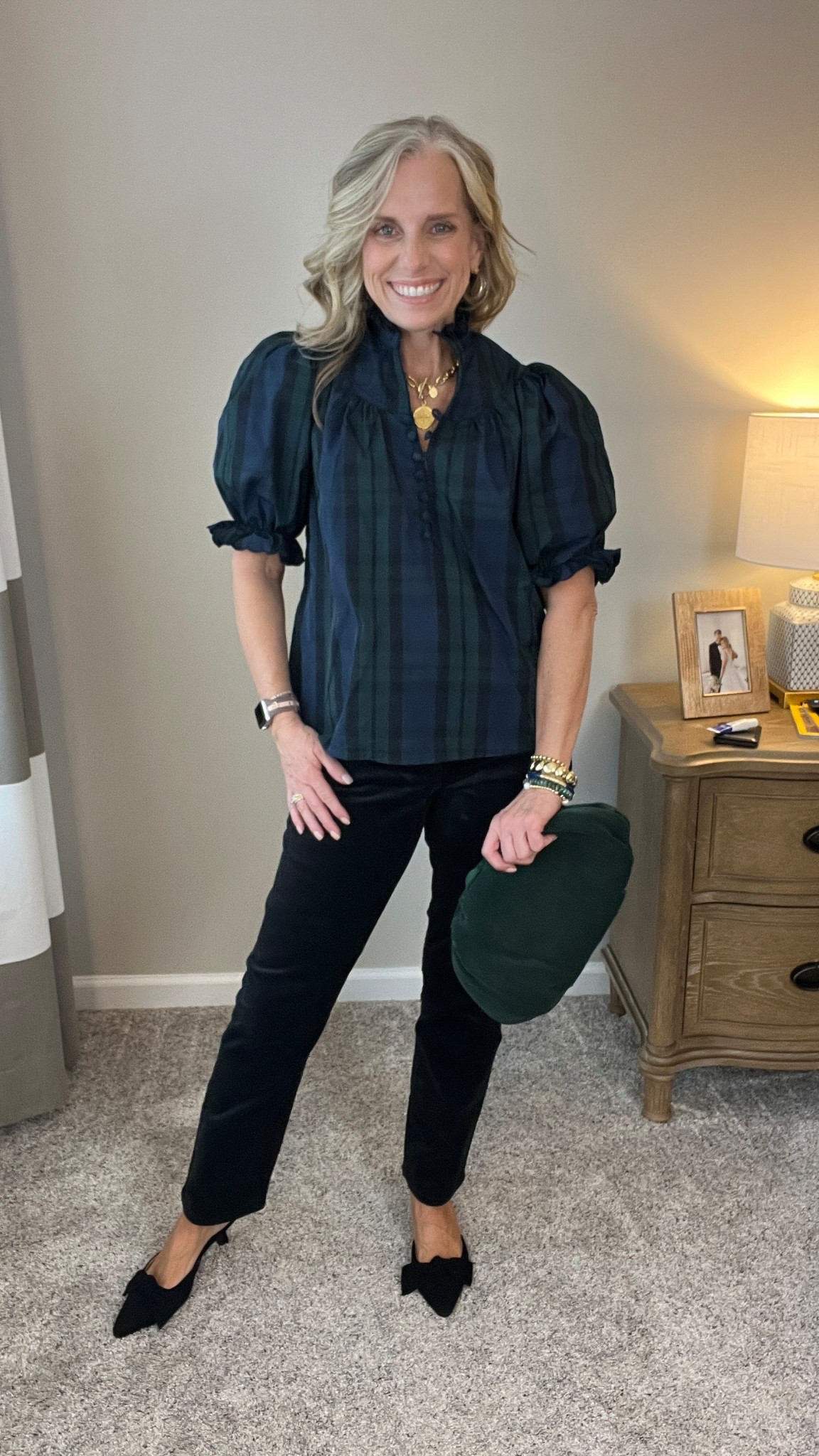 Tuckernuck sale 25% off with code VIPACCESS

#LTKOver40 #LTKCyberWeek #LTKSaleAlert