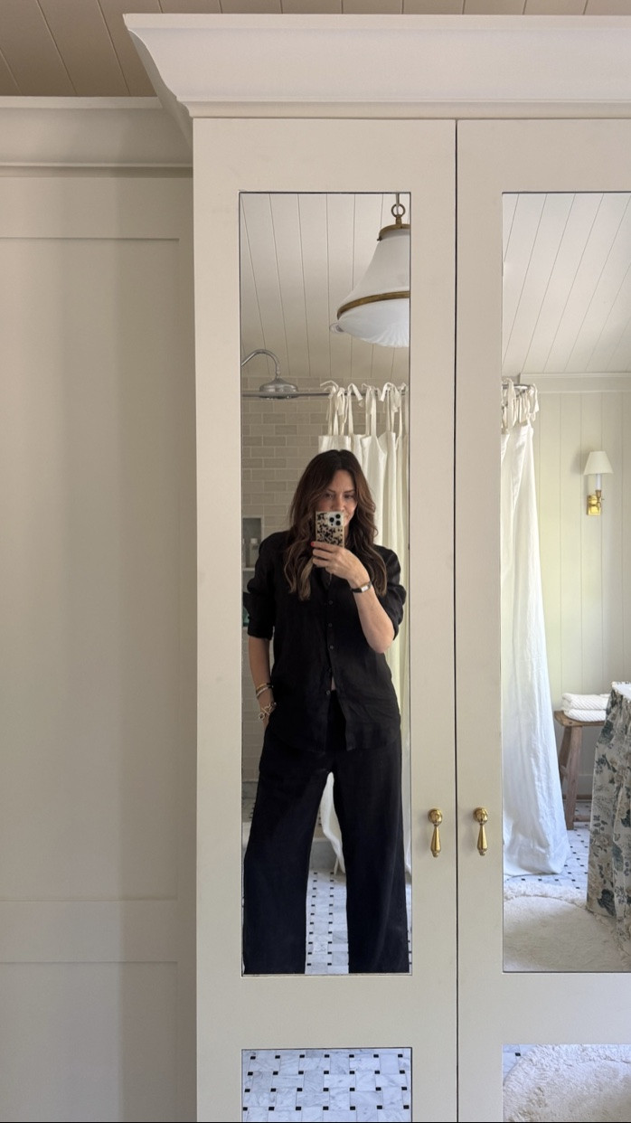I just got this set! I’m a linen girl this time of year… the breathable fabric saves me during hot, summer days!!

#LTKootd #LTKmomlife #LTKSeasonal