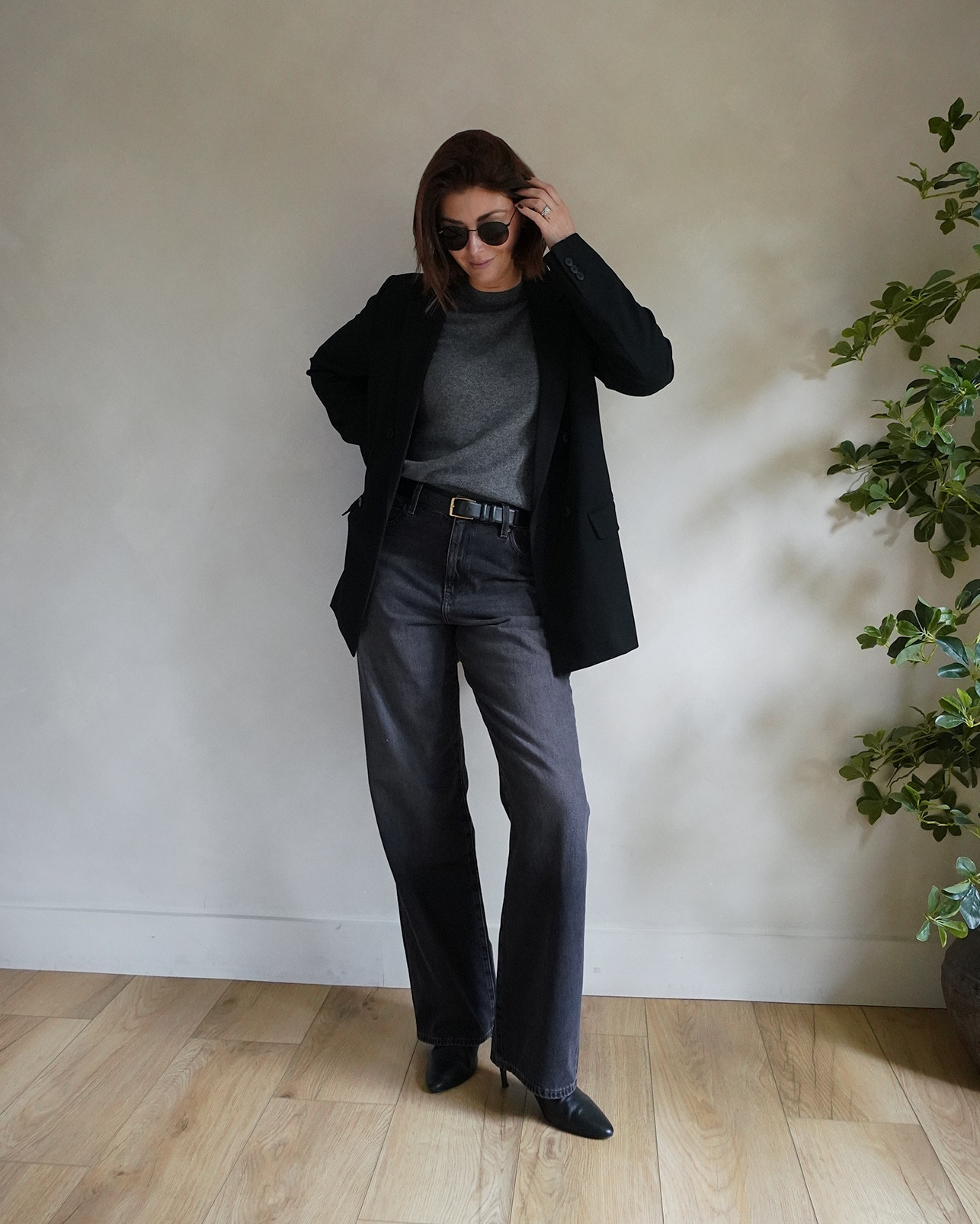 AD - Uniqlo’s 100% cashmere range has been my go-to for Autumn/Winter basics for years now. 
They’re soft, luxurious, stylish and they’re affordable. There’s an extensive range of different colours from core colours that will fit into any wardrobe, black, navy, and grey, to neutrals, seasonal shades and some brighter options.
There are 4 styles, the polo neck, v-neck, crew neck and there’s also a cardigan.
They’re perfect for layering and can be worn as part of your day to day wardrobe as well as Winter workwear.

Sizing:
I’m a UK size 10 and I size up to a size L in all of these cashmere pieces because I prefer a looser fit.
#LifeWear 

#LTKstyletip #LTKeurope #LTKwinter