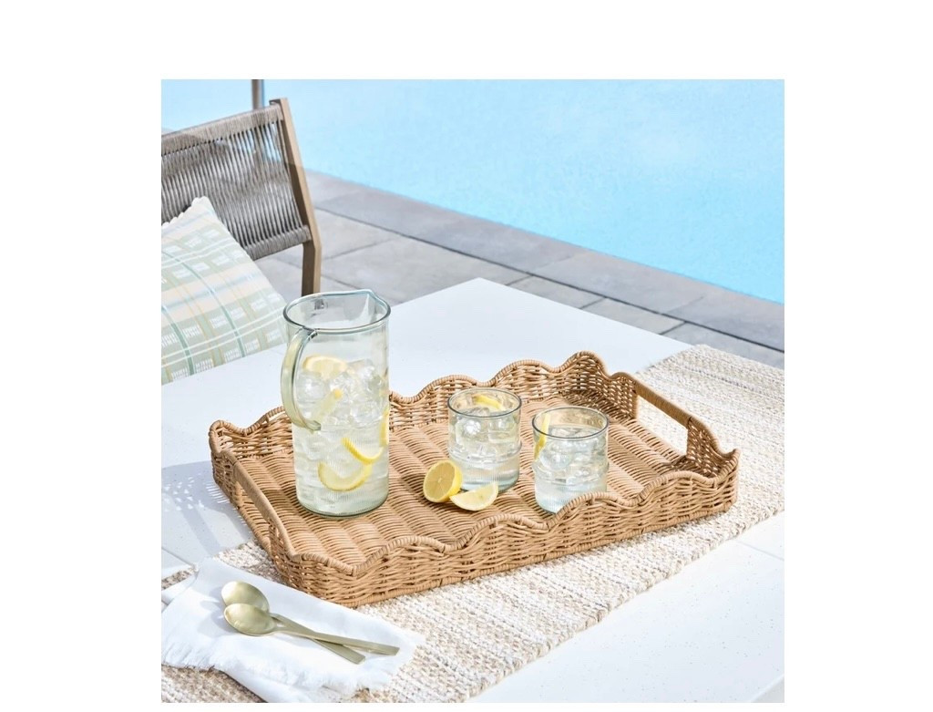 Outdoor Dining Essentials Scalloped Tray

#LTKSeasonal #LTKSaleAlert #LTKHome