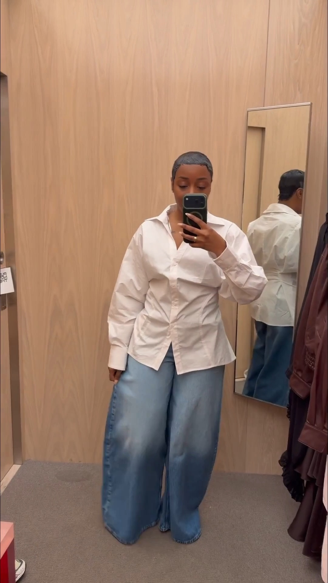 Barrel leg denim is having a moment and these H&M jeans are the perfect everyday pair 🤍


#LTKspringtrends #LTKspring #LTKuk