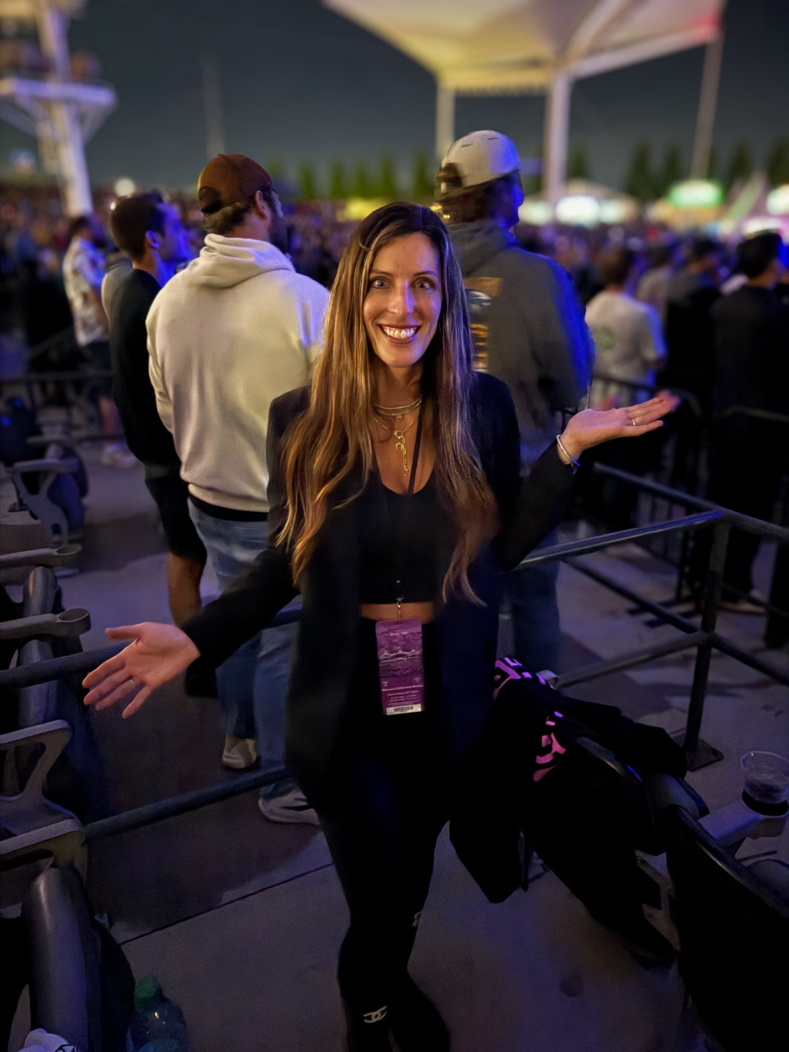 A rainy night out watching one of our favorite shows of the season by Blink-182. It’s always fun at the amp, but it hits a little different when that college-days nostalgia sets in. Great show. Great date night. 

From day to night, this versatile look transitions seamlessly with just a few layers. I’m wearing black high-waisted leggings, an athletic black crop top, and a tailored black blazer layered over the top—making it chic enough for a concert date night while still practical for work or errands. I kept it sleek with gold layered necklaces and black designer tall boots for comfort. Outfits like this are my go-to on busy days when I don’t have time to change—perfect for the gym, meetings, and nights out. ✨

Hashtags:
#Blink182 #ConcertVibes #RainyNight #DateNightStyle #AmpLife #CollegeNostalgia #PopPunkForever #AllTheSmallThings #WhatsMyAgeAgain #ConcertStyle #OOTDInspo #AthleisureChic #DayToNightLook #LTKStyle #LTKConcertStyle #StyleInspo #ConcertFashion

#LTKActive #LTKOver40 #LTKWorkwear