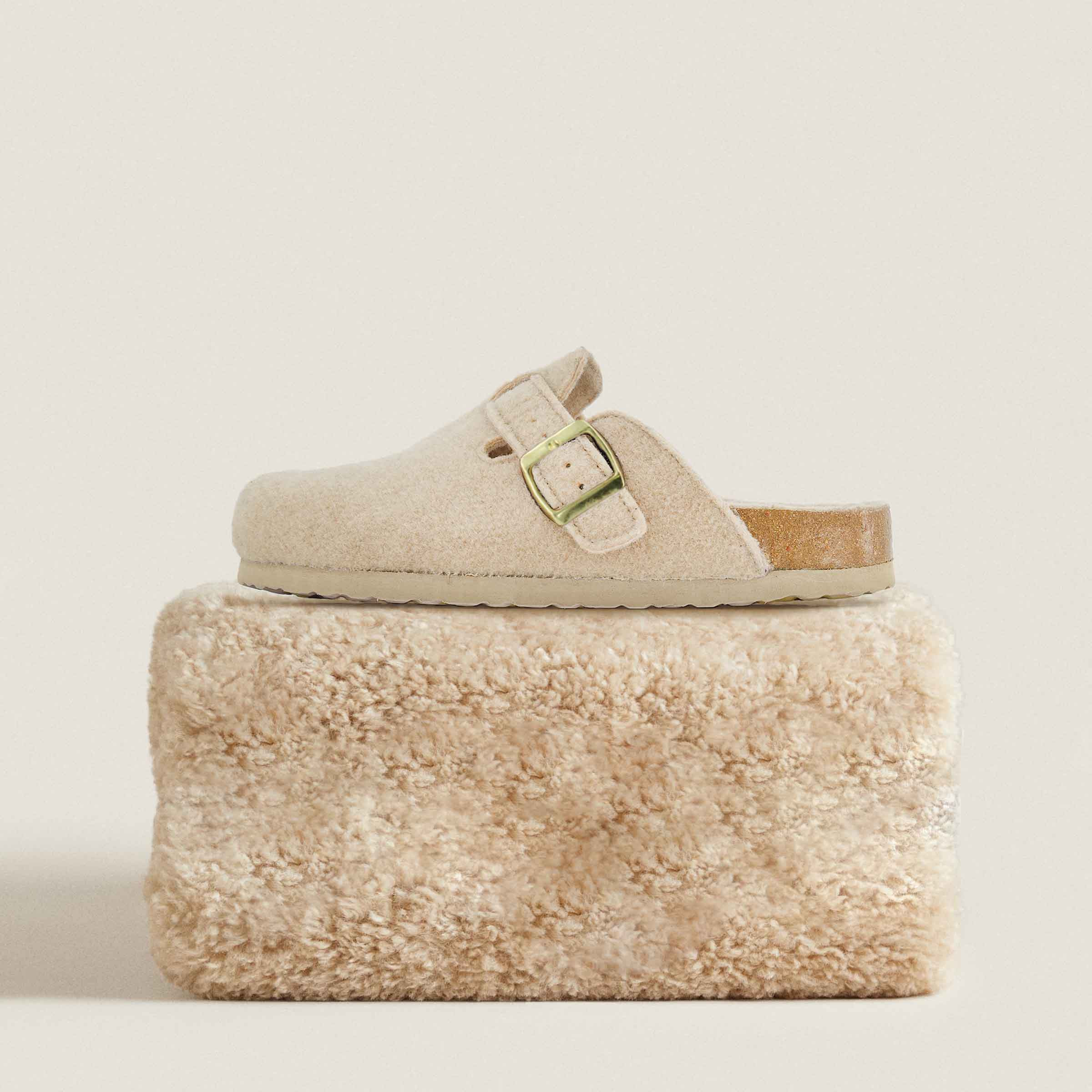 Hana Cork Footbed Clog Wools | Cushionaire