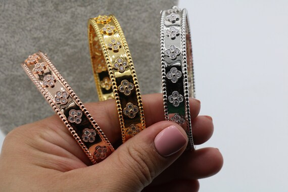 Pre-order perlee clover four leaf bungle bracelet magic | Etsy | Etsy (US)