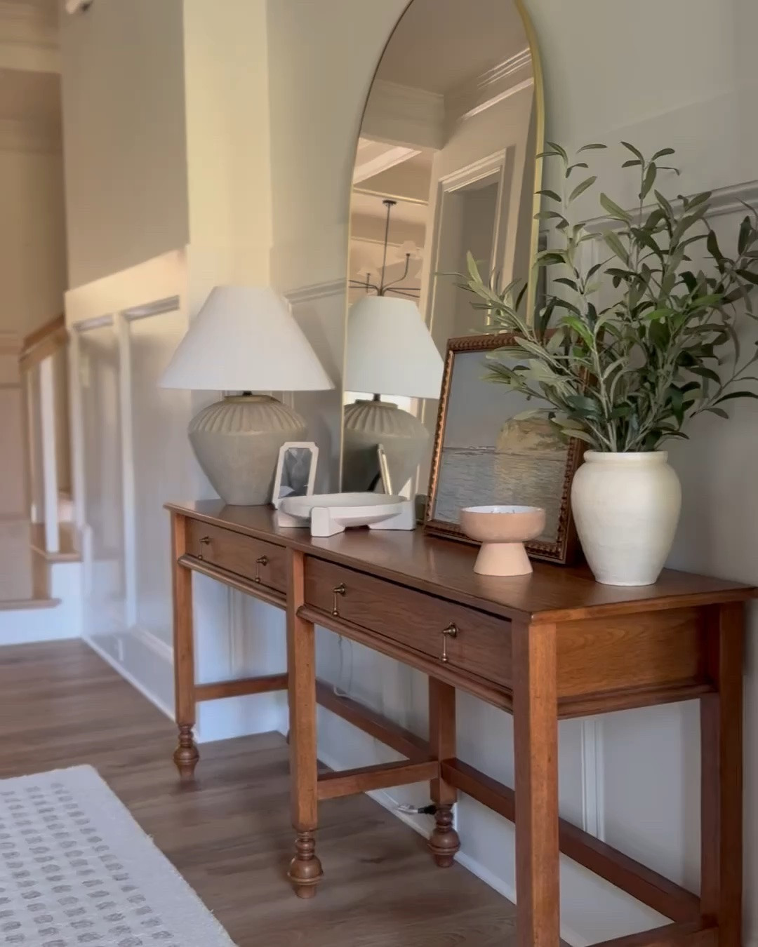 Entryway transformation

#LTKHome #LTKSeasonal #LTKdayinmylife
