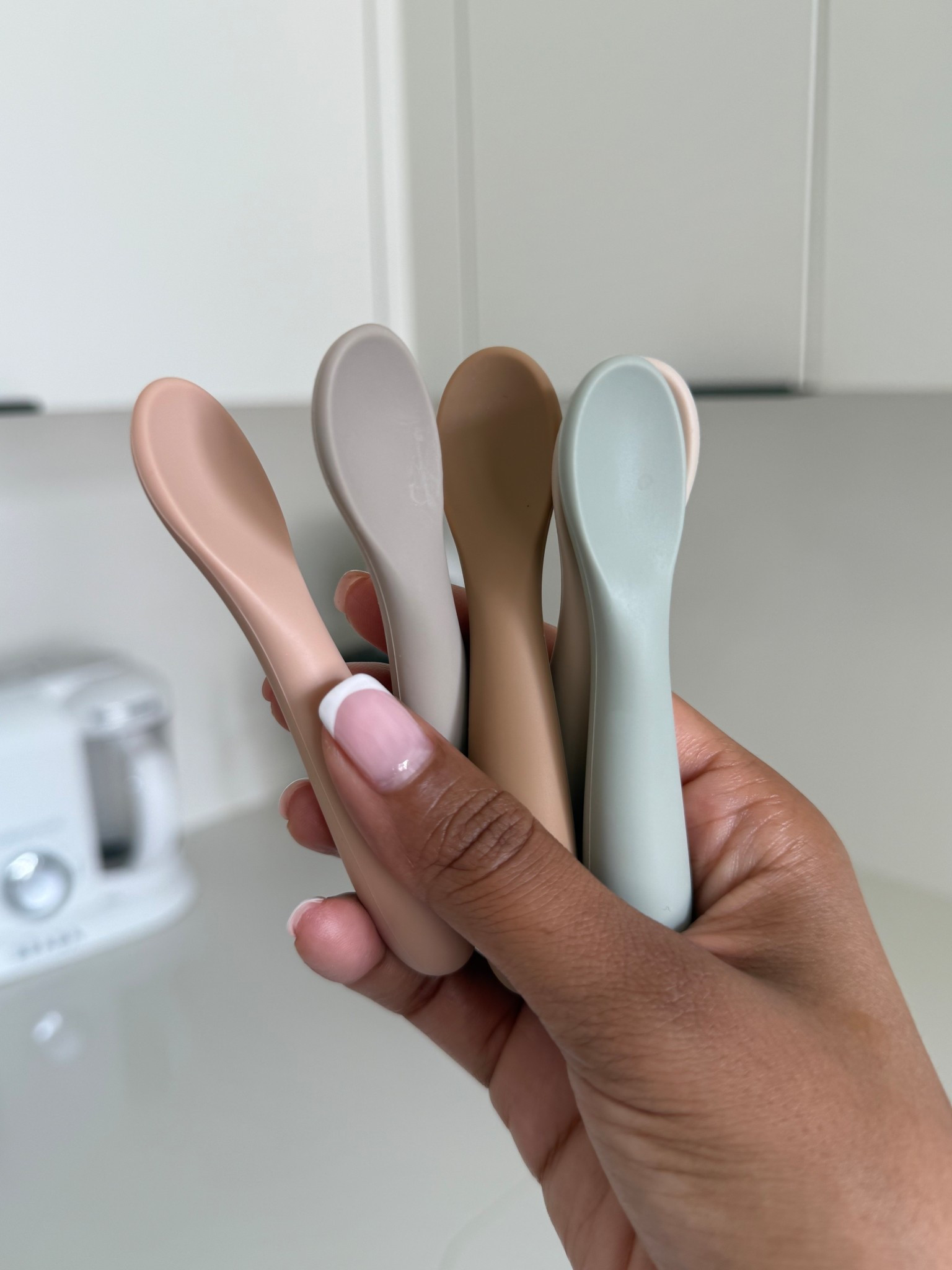 good quality, no stains from food and easy grip for baby! 🤍

#LTKFindsUnder100 #LTKBaby #LTKFindsUnder50