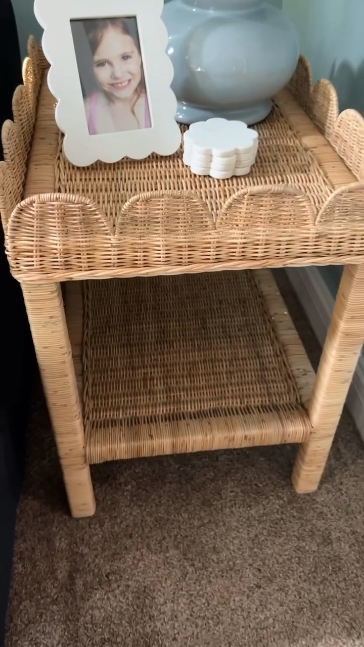 Love this stylish scalloped rattan side table! Perfect as an accent table or for a nightstand in a coastal bedroom!
8/2

#LTKHome #LTKStyleTip #LTKVideo