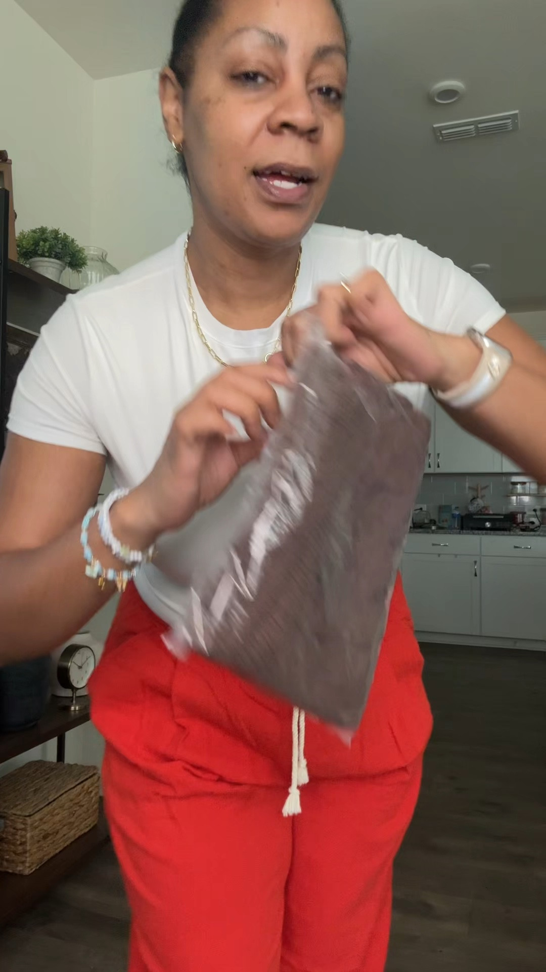 Old navy crinkle gauze shorts 

#LTKootd #LTKSeasonal #LTKMidsize