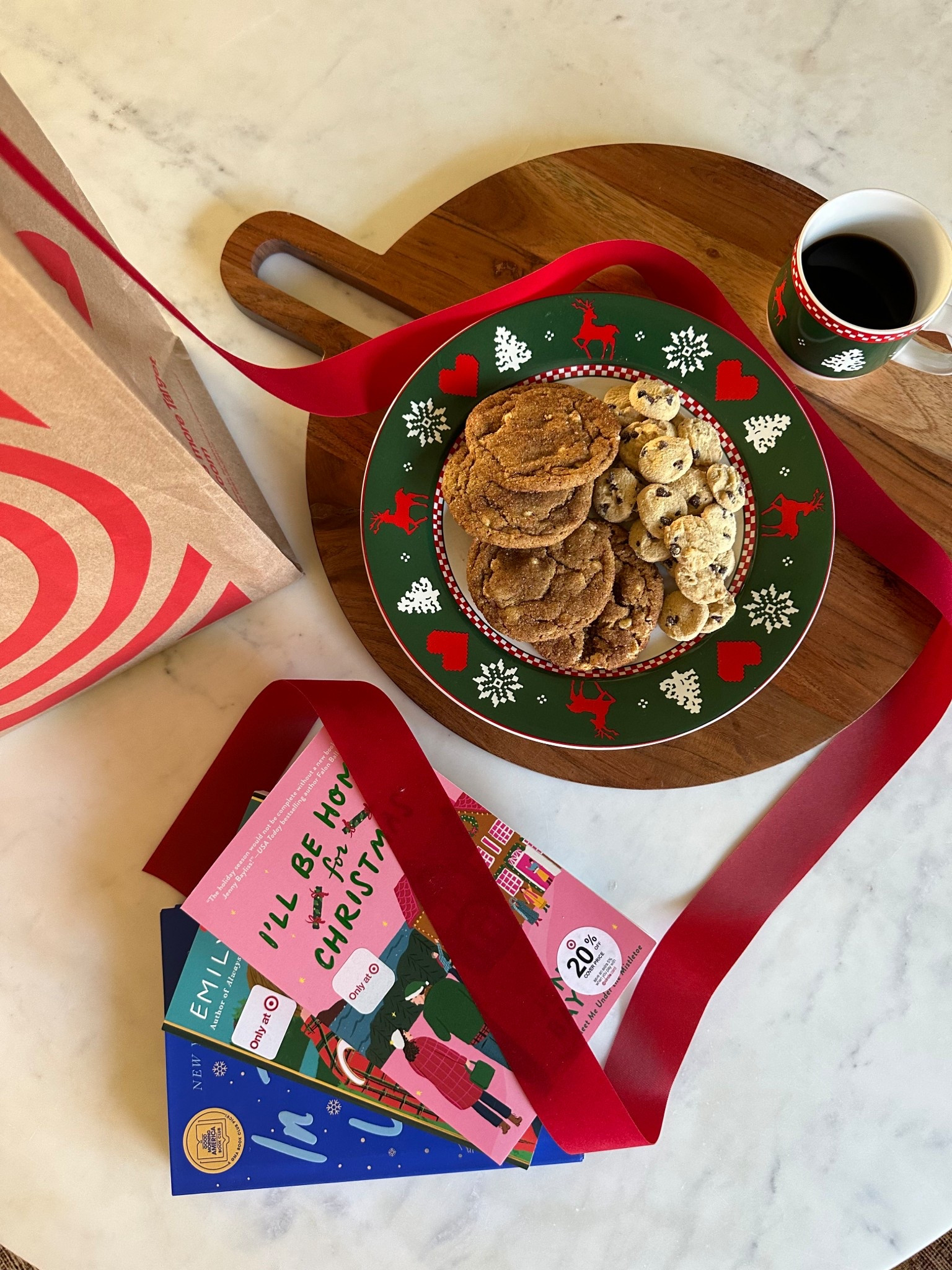 #ad New books, cozy vibes, @Target exclusives. 🎄✨Your next holiday read might be right here! 📘❤️ 🤍  #TargetPartner #TargetBooks #Target @shopltk #liketki

