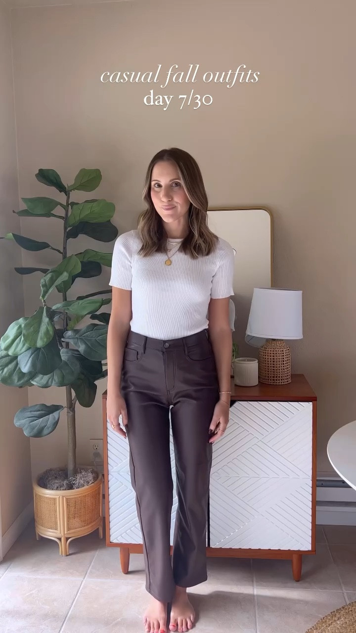 Casual fall outfits 7/30🍂 styling my faux leather pants for a casual Friday! 

30 days of outfits / leather pants outfit / casual outfit / fall style / loft pants / sweater outfit / sneakers and leather pants 



#LTKVideo #LTKfindsunder100 #LTKstyletip