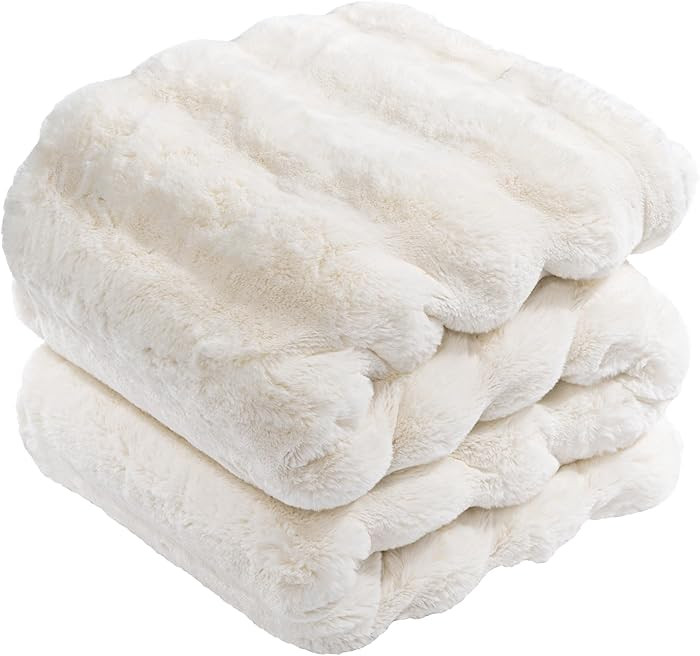 Touchat Luxury Faux Rabbit Fur Throw Blanket for Couch, Super Heavy Warm Cozy Fuzzy Blanket for S... | Amazon (US)