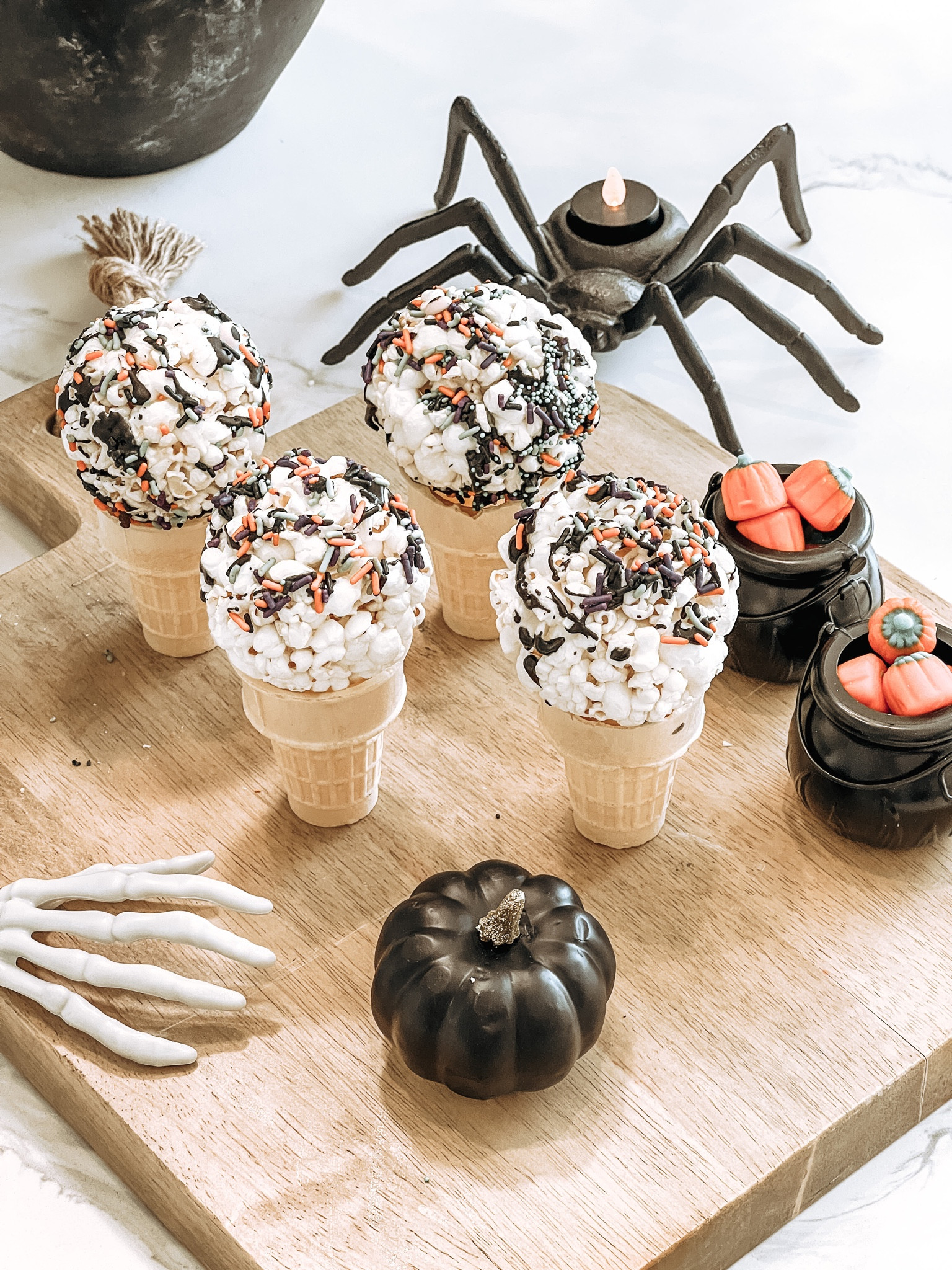 Halloween popcorn cones 


#LTKhome #LTKHalloween #LTKparties