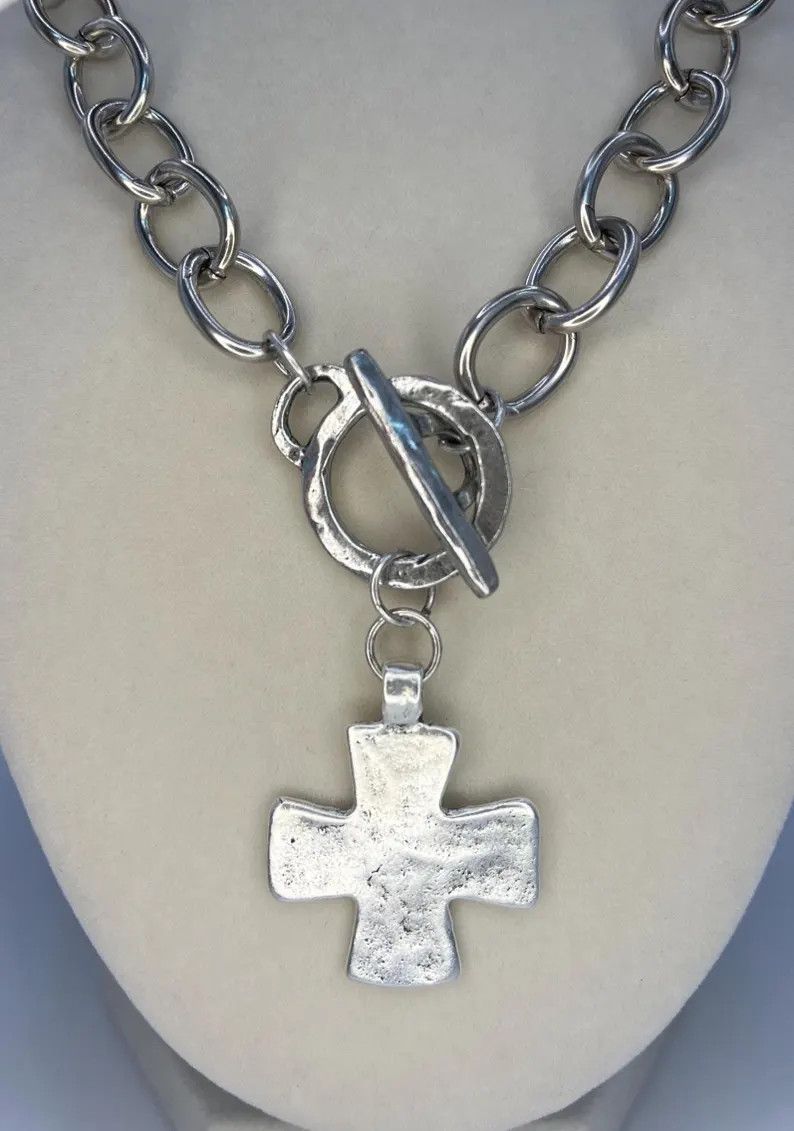 Chunky Silver Cross Necklace - Etsy | Etsy (US)