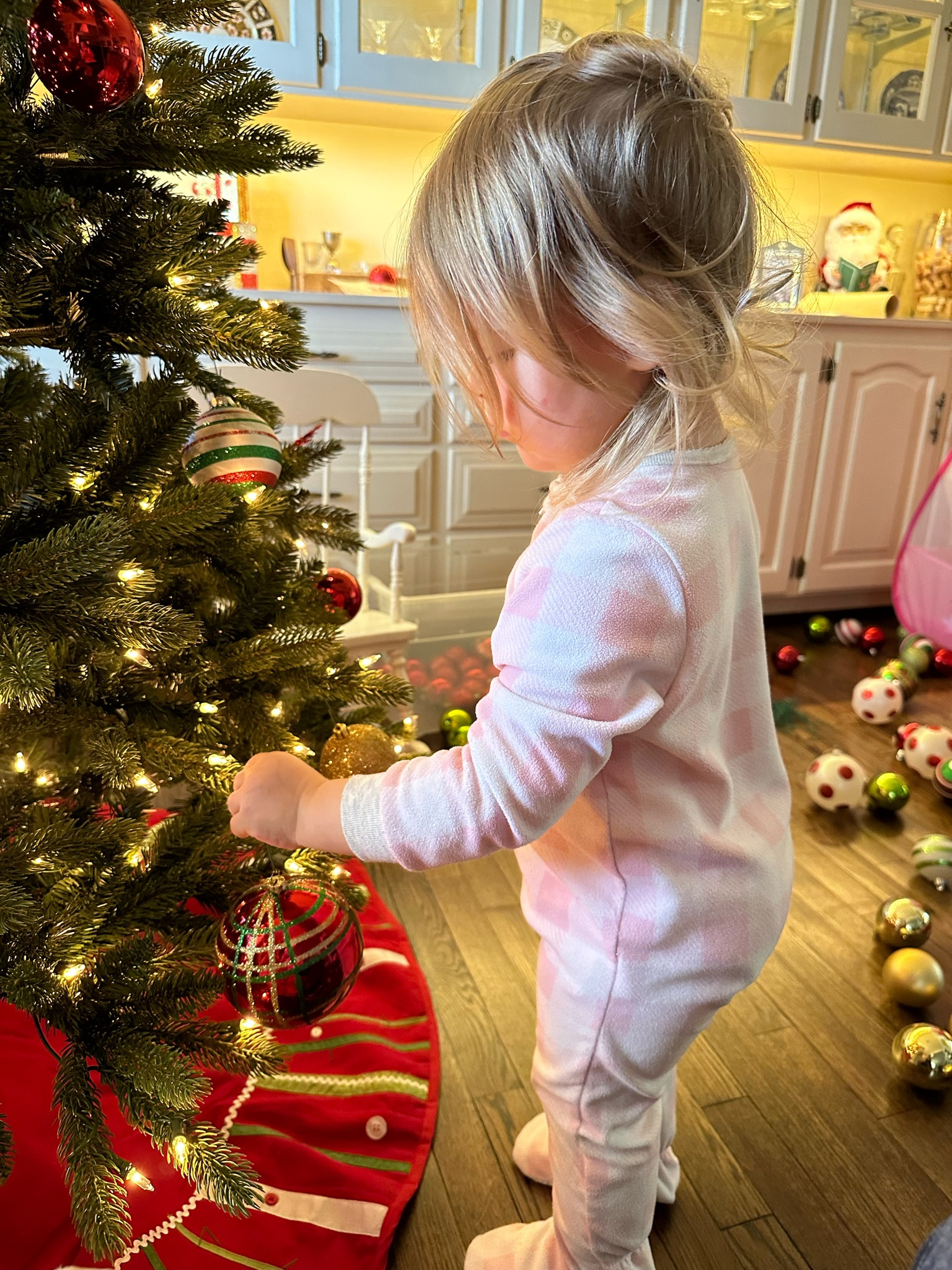 Christmas helper

Here are some of my favorite Christmas trees on Amazon

#christmas #christmastree #christmasdecor #amazonfinds

#LTKhome #LTKHoliday #LTKSeasonal