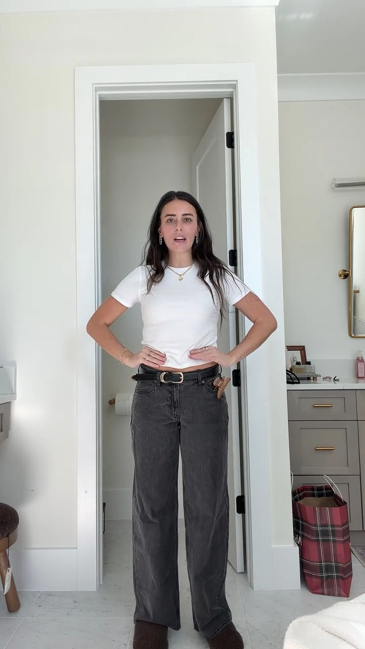So low rise is the life hack for the girlies w hips @Abercrombie

#LTKSeasonal #LTKFindsUnder50 #LTKootd