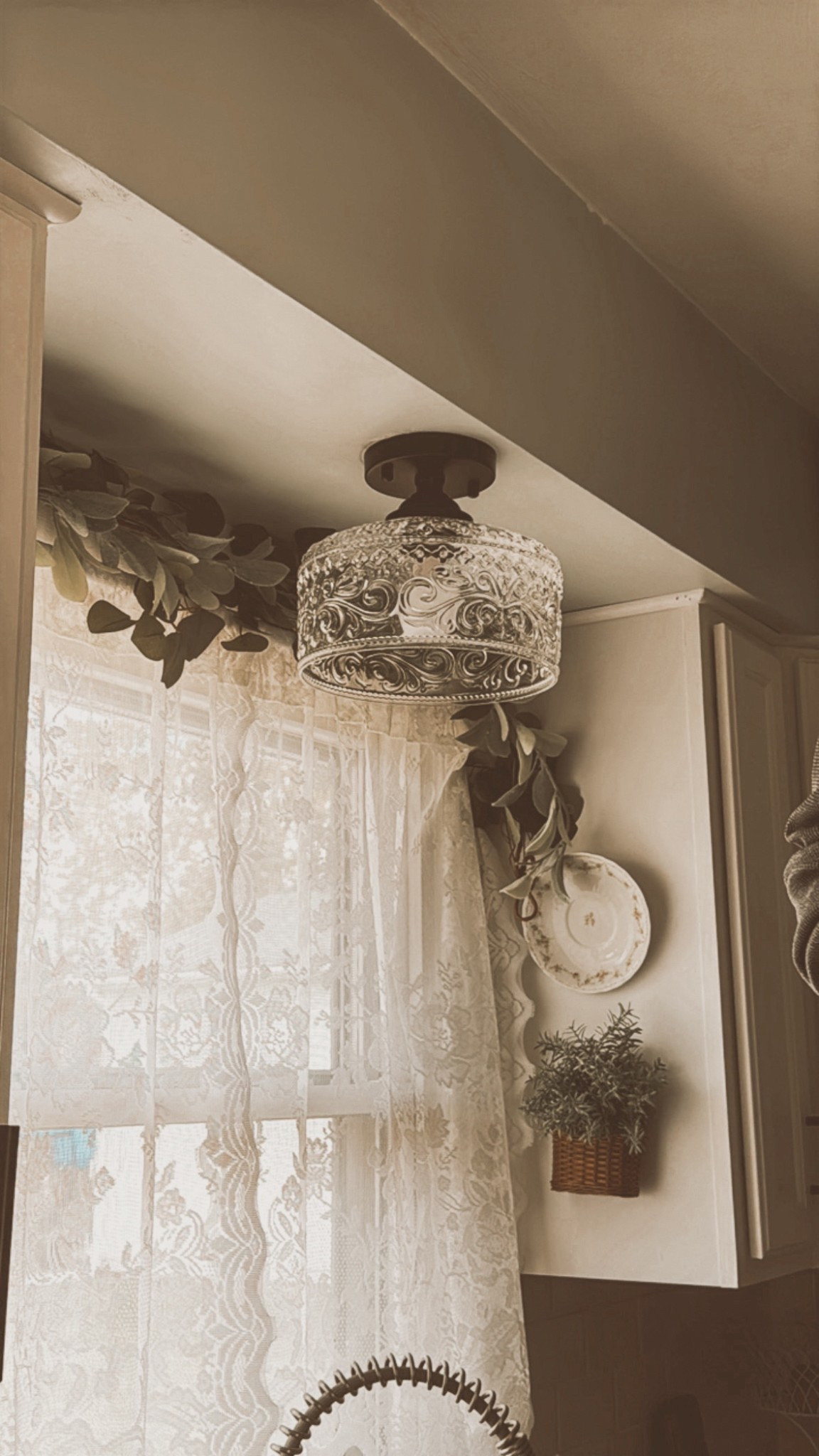 Loving my new lights 

#LTKHome #LTKFindsUnder50 #LTKHoliday