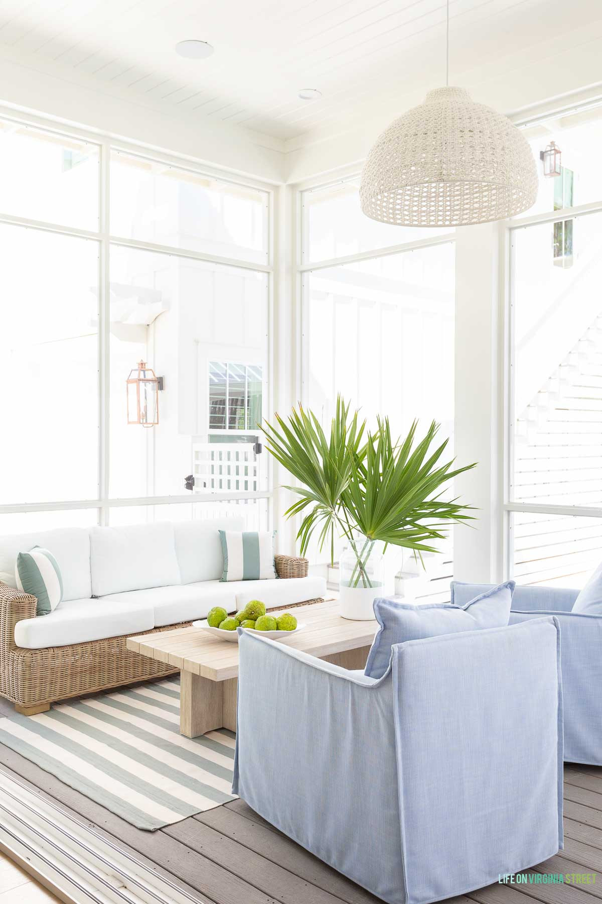 Outdoor patio living area 🙌🏻🙌🏻

coastal home, coastal style, coastal living room, coastal home decor, coastal interior design, modern coastal, classic coastal, coastal grandmother, beach house style, seaside home, organic coastal, transitional coastal,

#LTKSeasonal #LTKHome