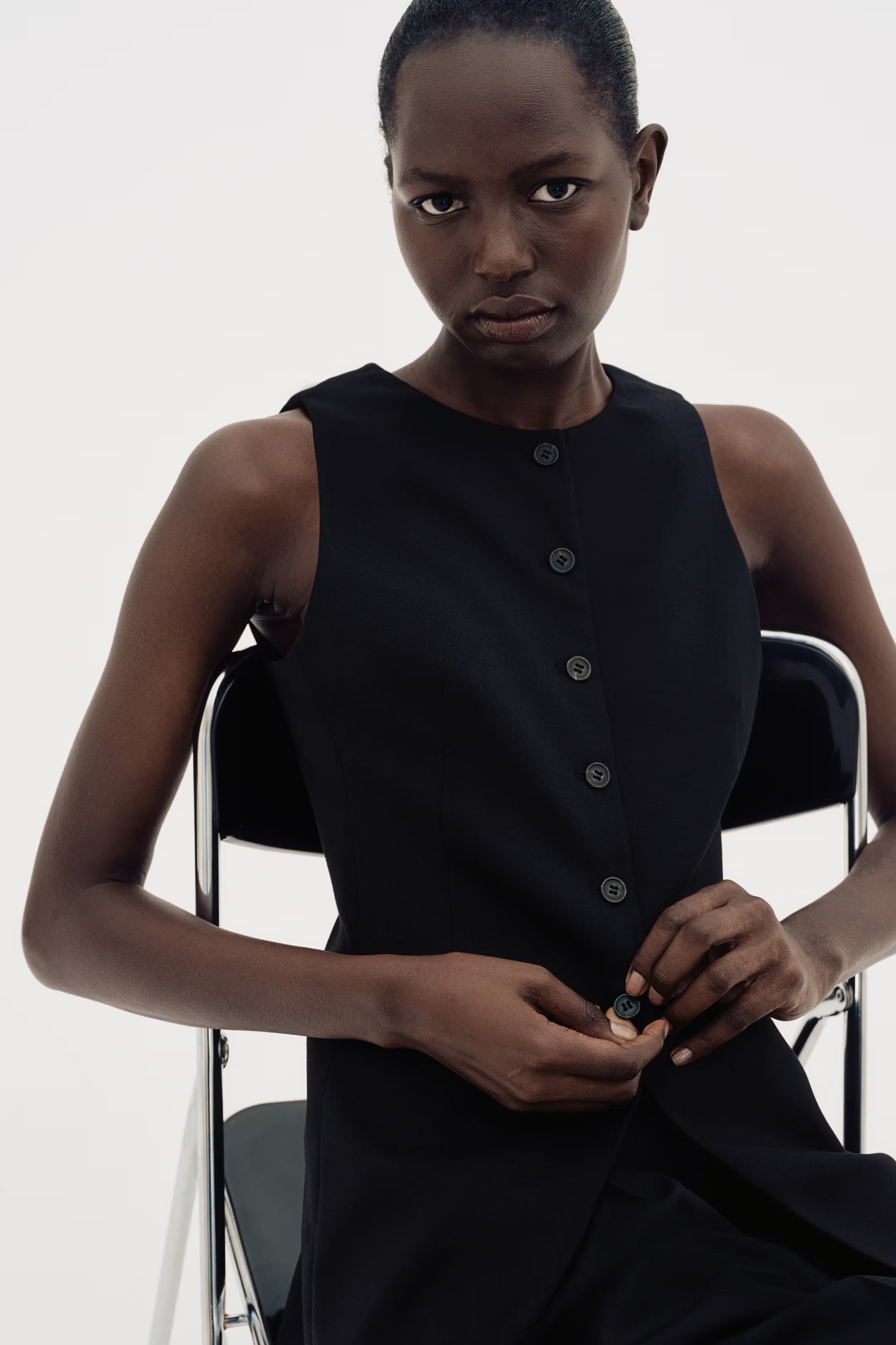 Long suit waistcoat - Black - Ladies | H&M GB | H&M (UK, MY, IN, SG, PH, TW, HK)