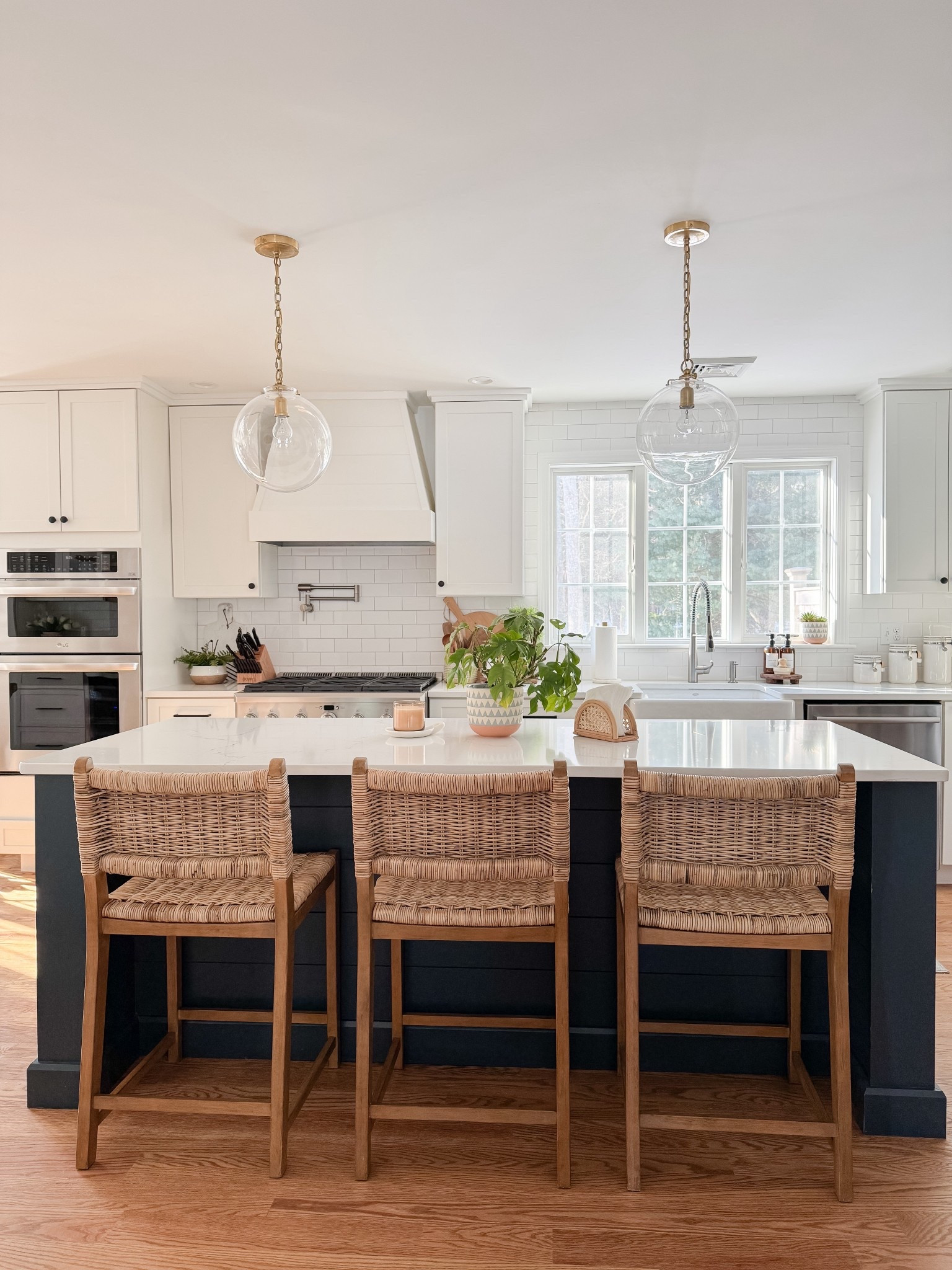 kitchen decor home styling home decor home favorites coastal home classic decor kitchen styling counter stools kitchen lighting sherricalnanhome

#LTKHome