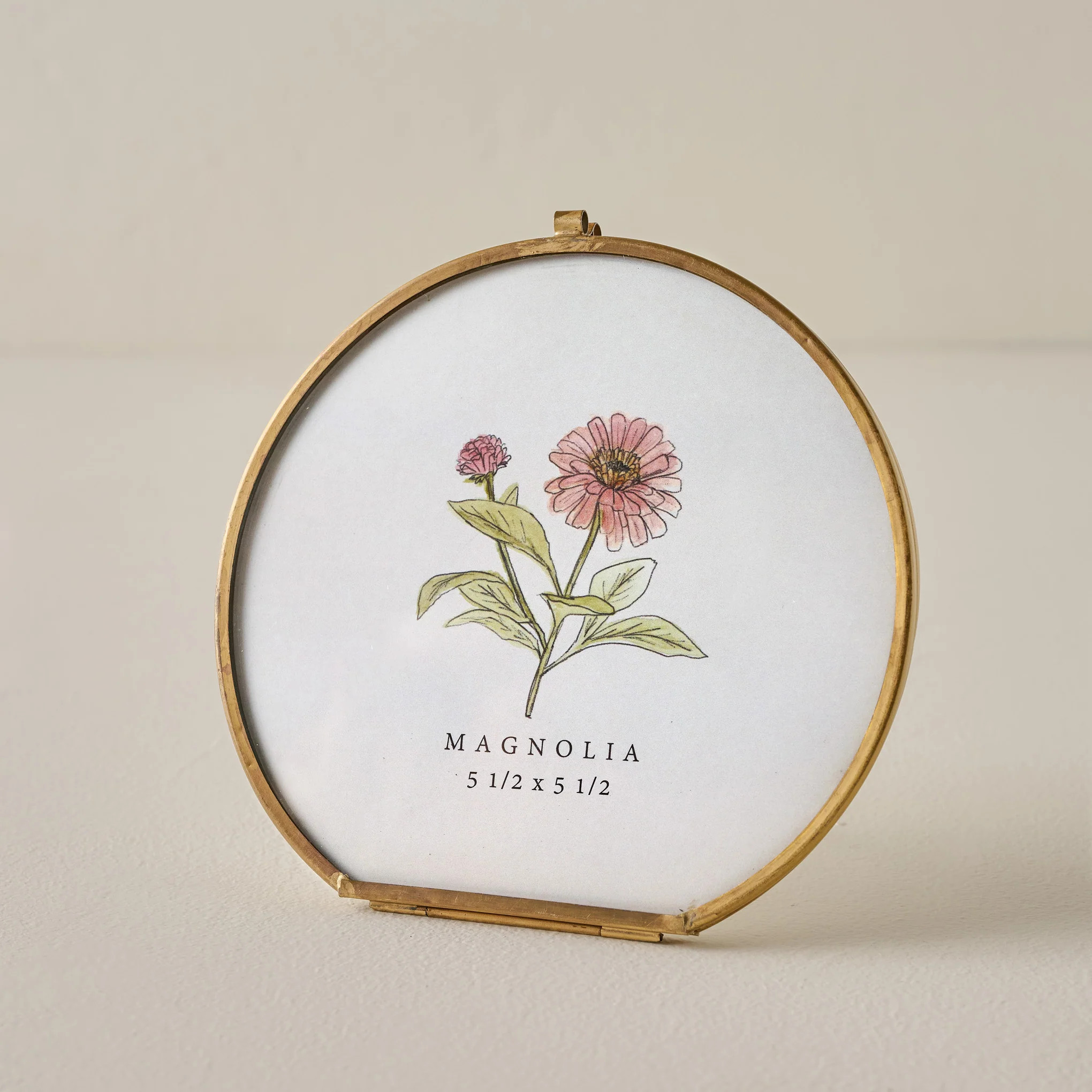 Stella Round Brass Frame | Magnolia