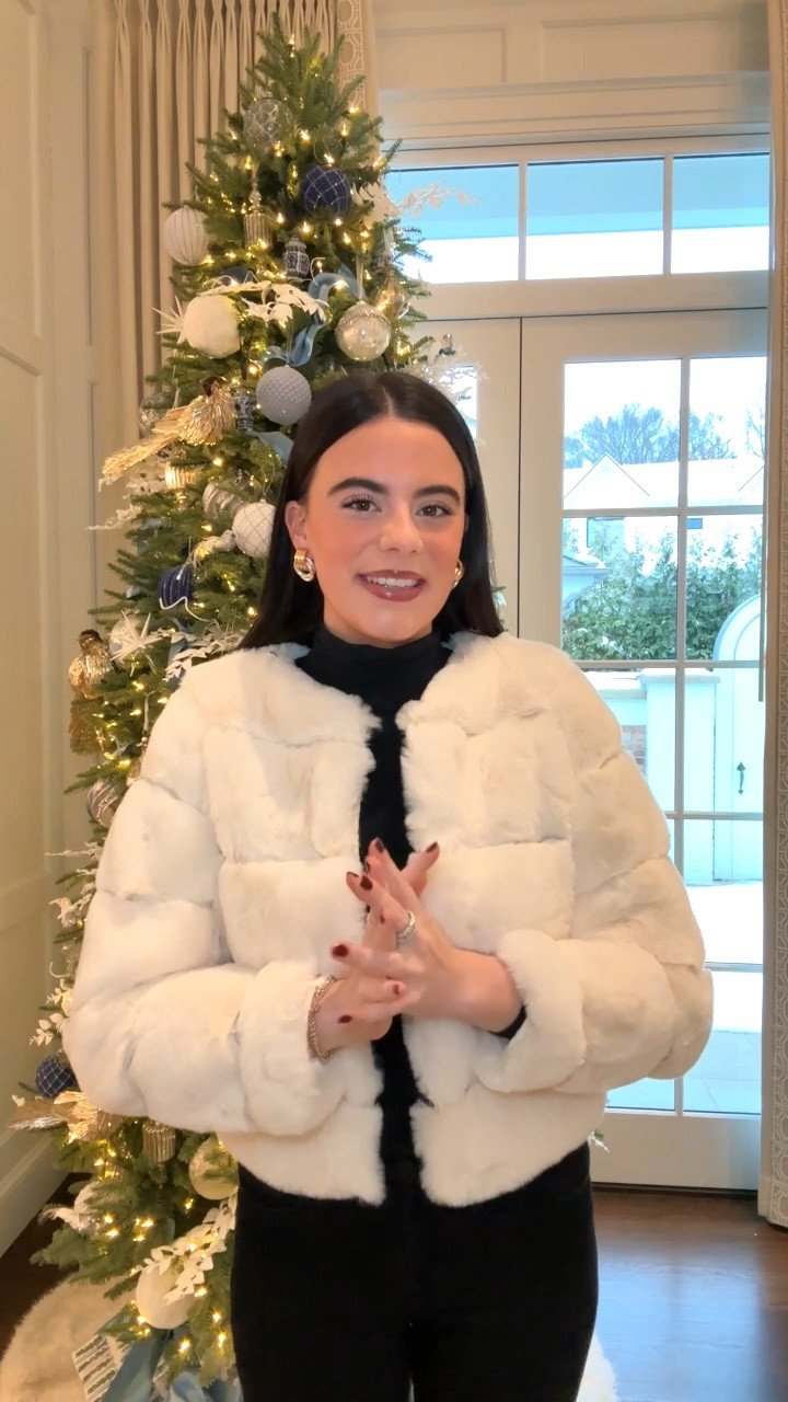 I love a faux fur for the holidays! This little white option from Avara is so sweet for the Christmas season and beyond! 🤍



#LTKGiftGuide #LTKdayinmylife #LTKHoliday