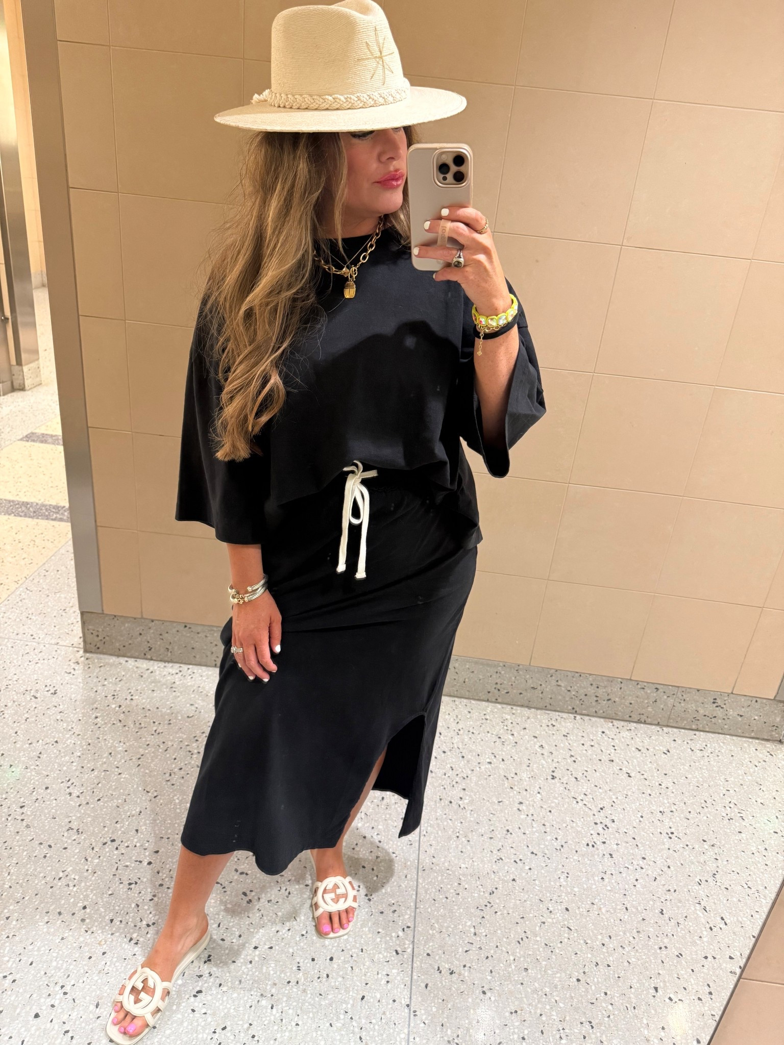 Comfortable Travel Set!🌴☀️

#LTKOver40 #LTKTravel #LTKSummerEdit