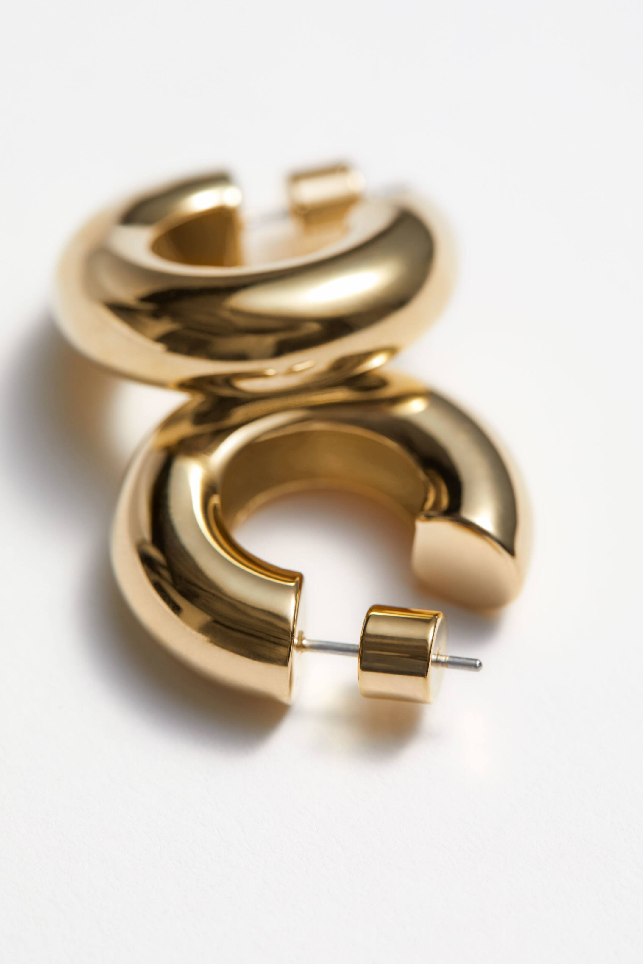 Sleek Hoop Earrings | H&M (UK, MY, IN, SG, PH, TW, HK)