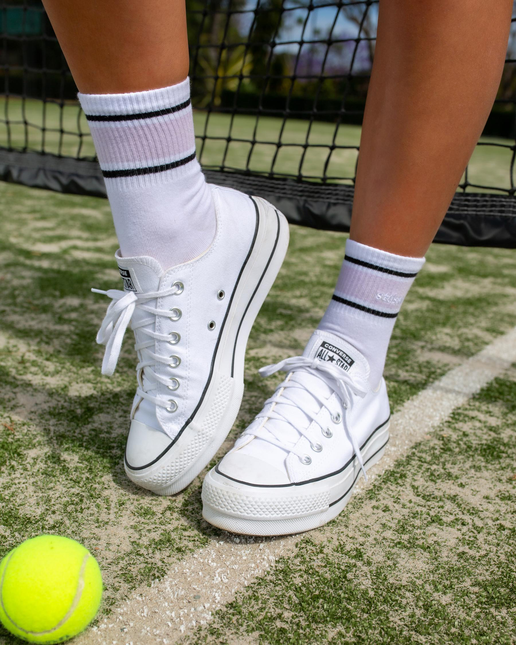 Converse Women's Chuck Taylor All Star Platform Lo-Pro Shoes in White Size 07 | City Beach (US)