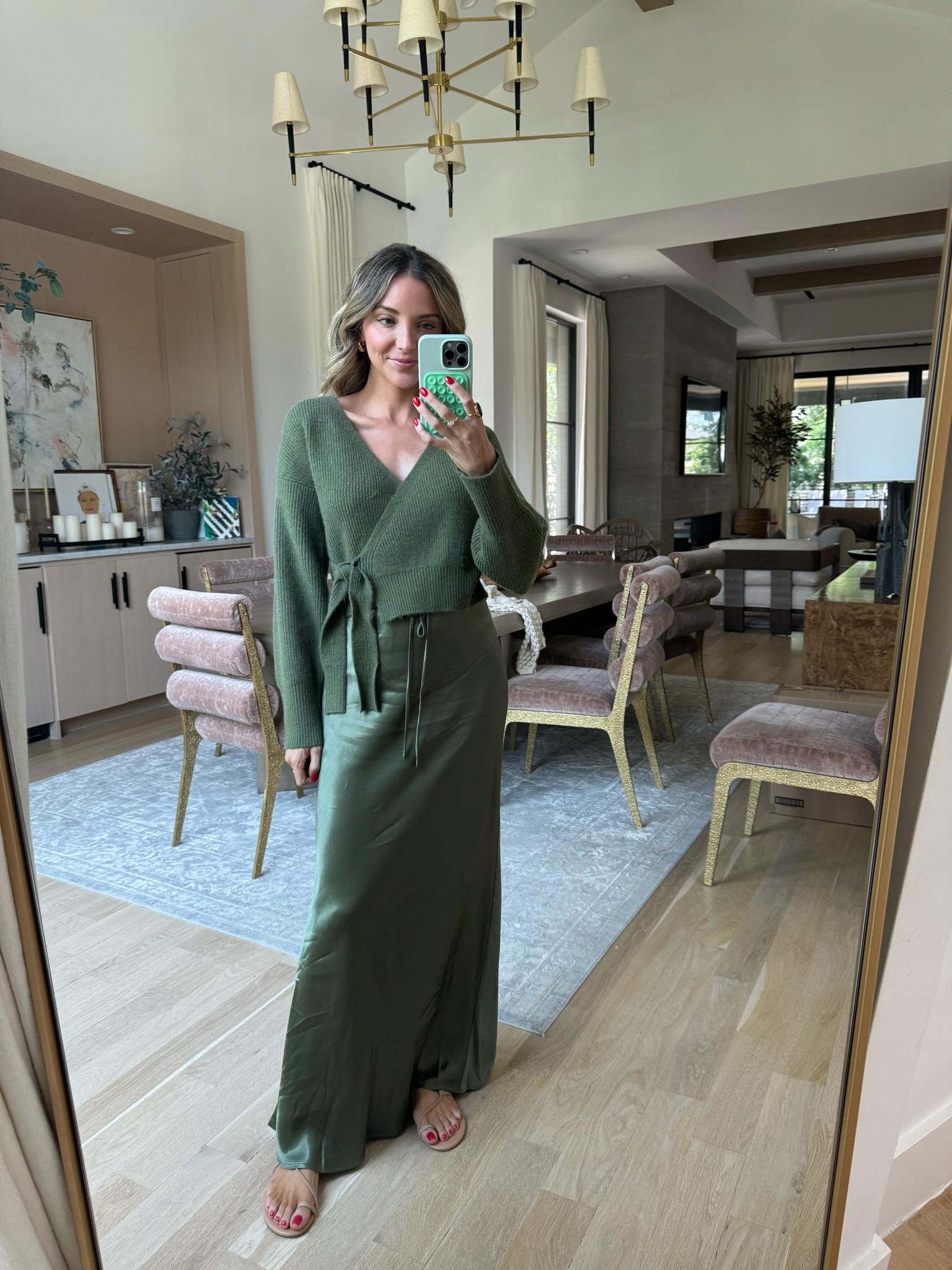 Nsale monochromatic outfit 
Sweater — size small
Skirt — size small 

#LTKSaleAlert #LTKxNSale #LTKFindsUnder100