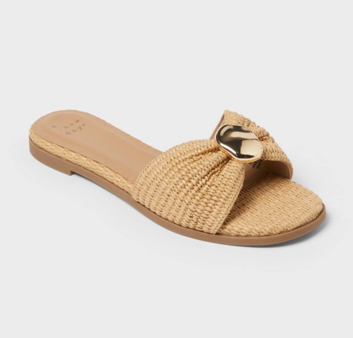 Raffia Slides 🏝️

#LTKootd #LTKTravel #LTKSeasonal