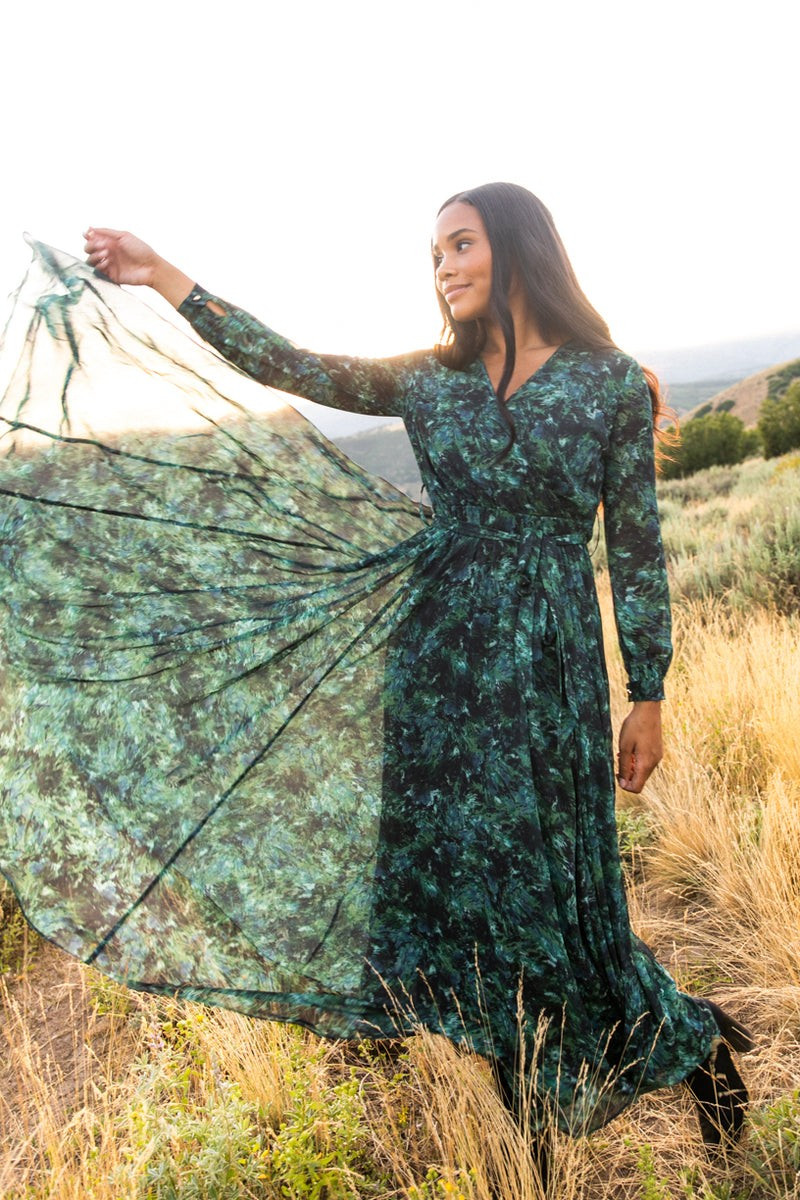 Laney Dress in Green Watercolor | Ivy City Co