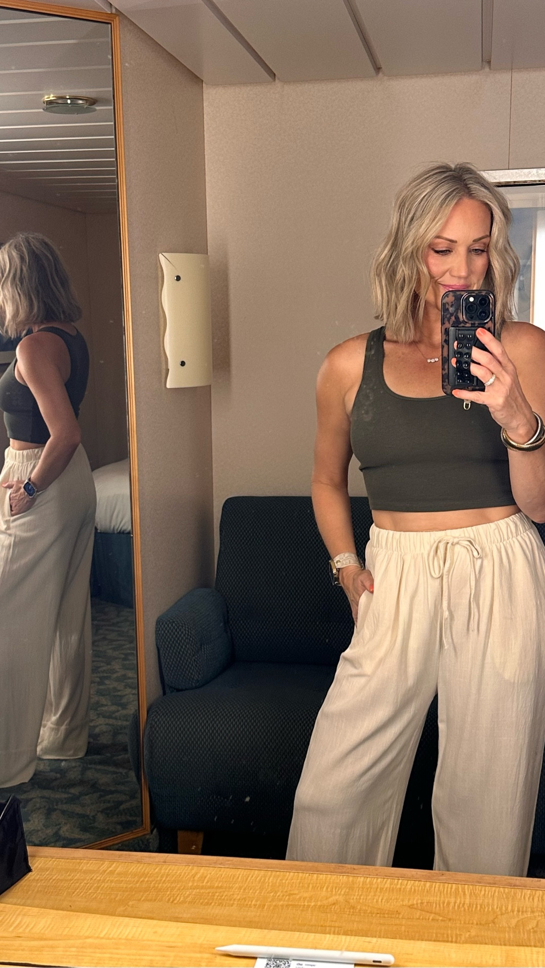 🚨My #1 Style Tip: pair a fitted, padded tank with high-waisted, flowy pants for an automatic confidence upgrade.💯
LEGGINGS BE GONE. 🤗

#LTKStyleTip #LTKFindsUnder50 #LTKOver40