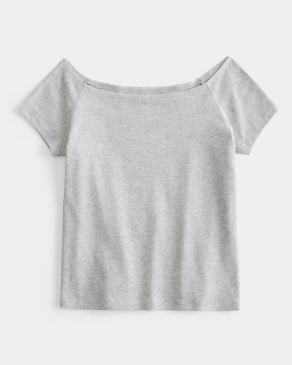 Short Sleeve Skimming Off-the-Shoulder Top | Hollister (US)