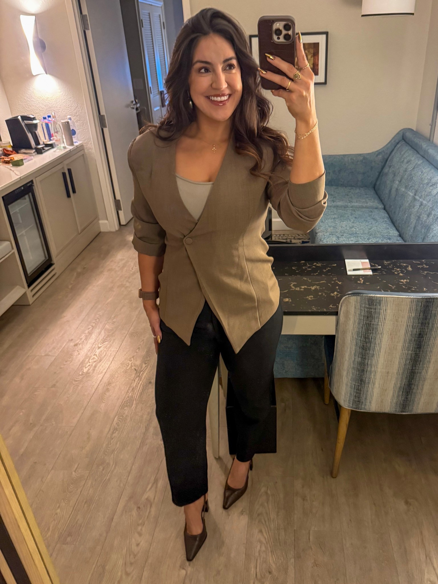 Work fit:

The Frolic Kyla Blazer (rented to Nuuly)
Zara dress pants
Shoes linked 

#LTKWorkwear #LTKMidsize #LTKootd