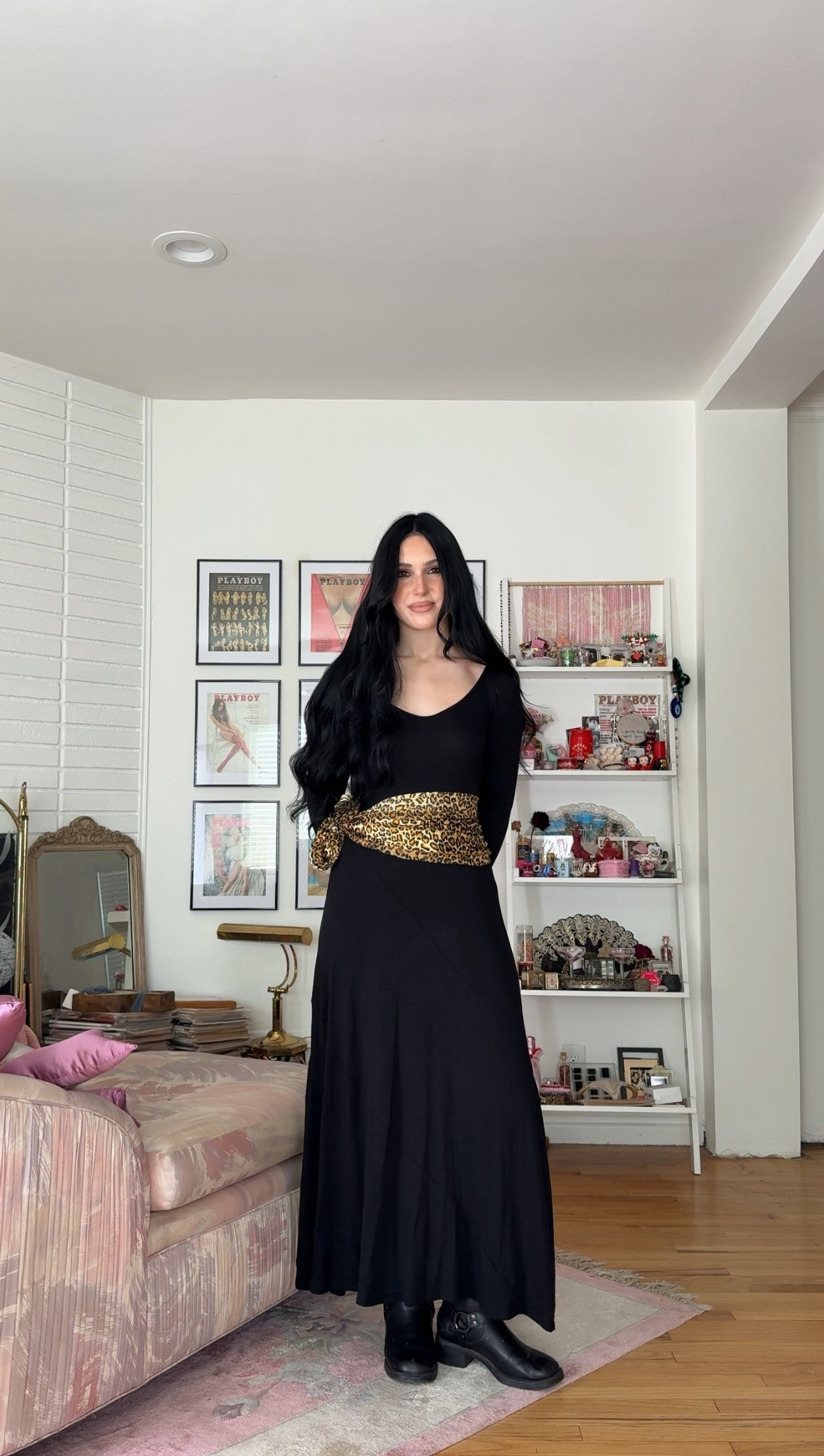 all black with a pop of leopard 🐆 

my scarf is vintage but linked a few similar ones! 

#LTKootd #LTKFindsUnder100